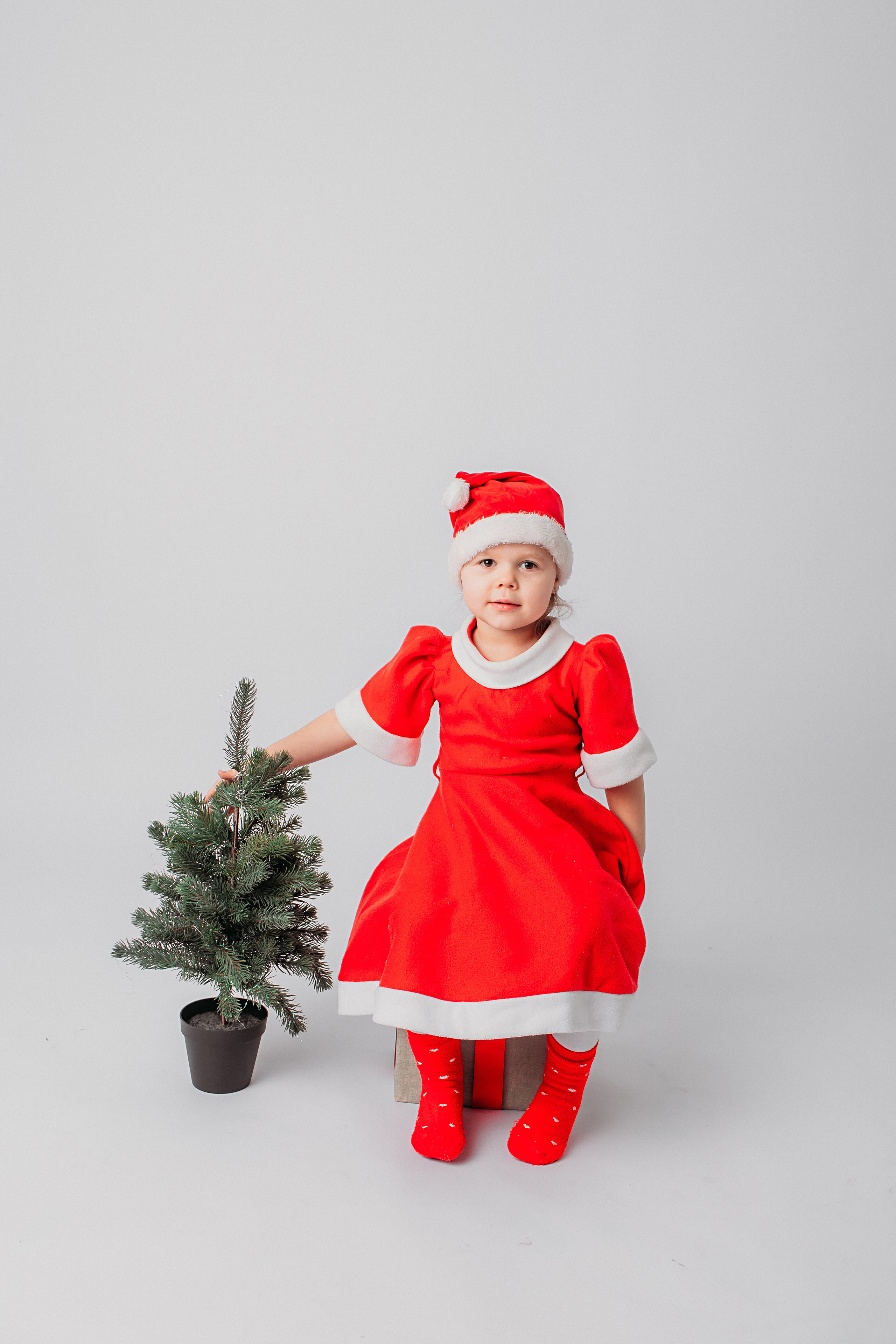 Минимализм 2022-2023. Семейный фотограф Тюмень, фотограф на роды Салмина Мария