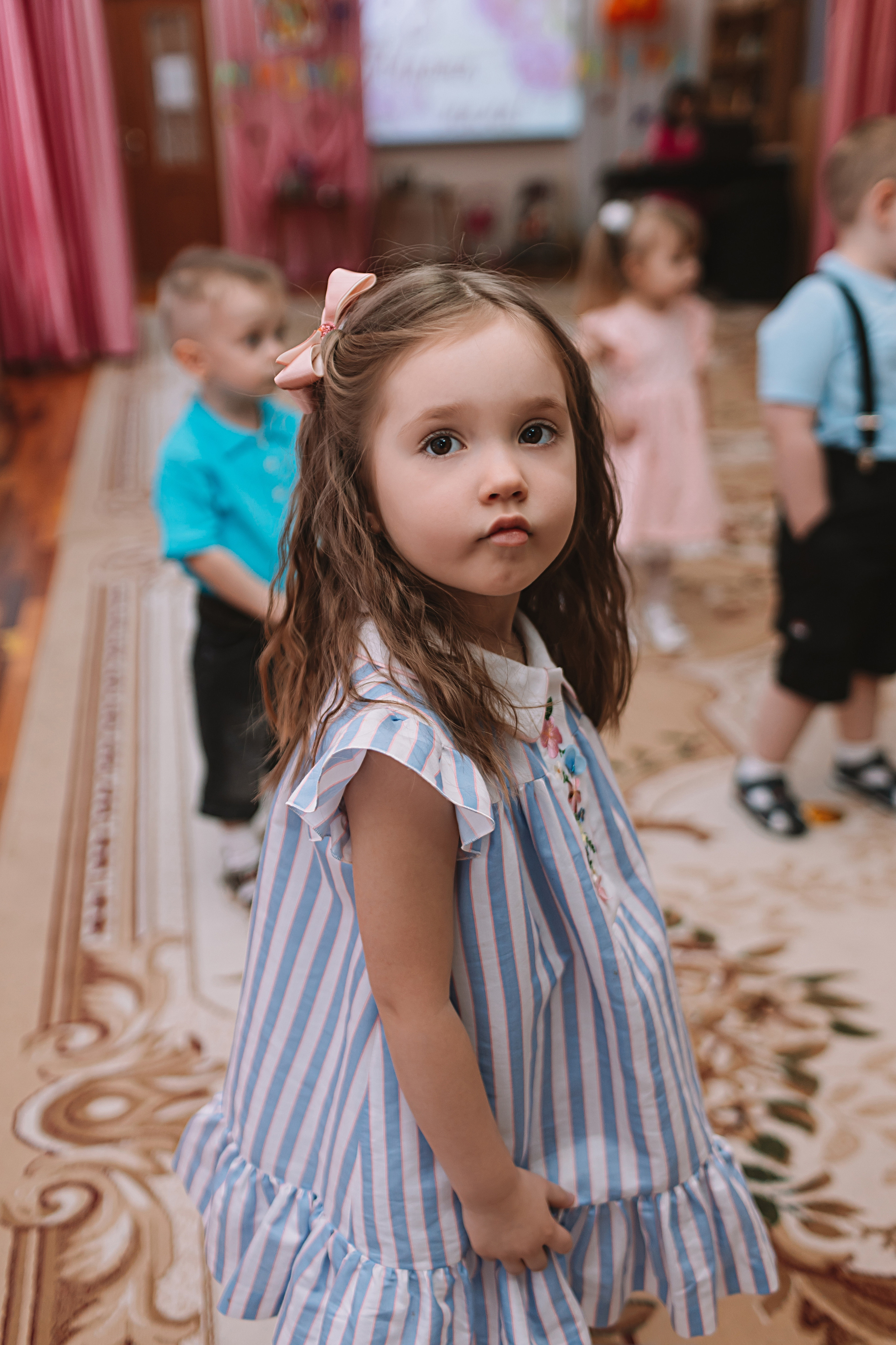 Утренник садик. Семейный фотограф Тюмень, фотограф на роды Салмина Мария