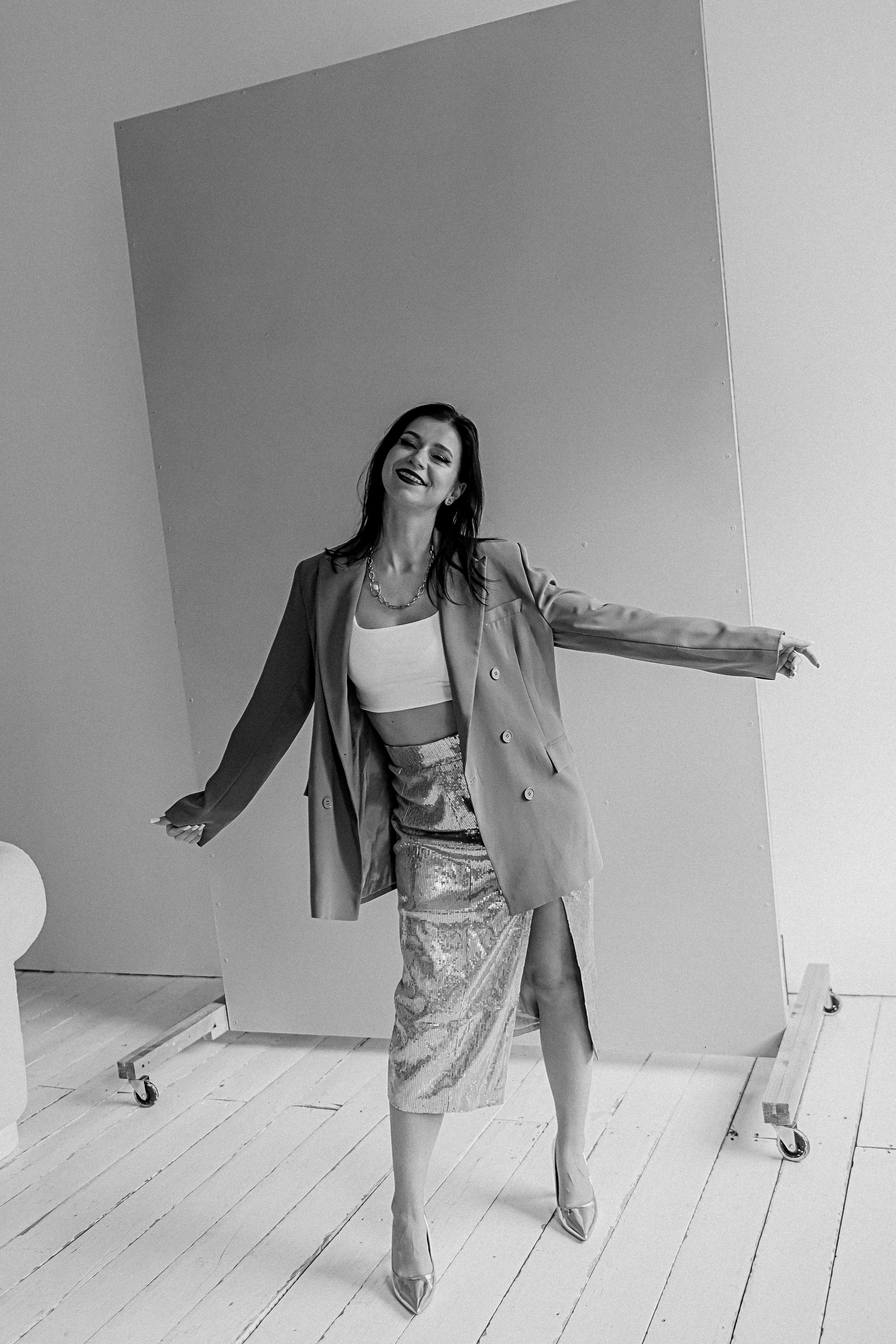 Руководитель студий красоты, студия Белая. Семейный фотограф Тюмень, фотограф на роды Салмина Мария