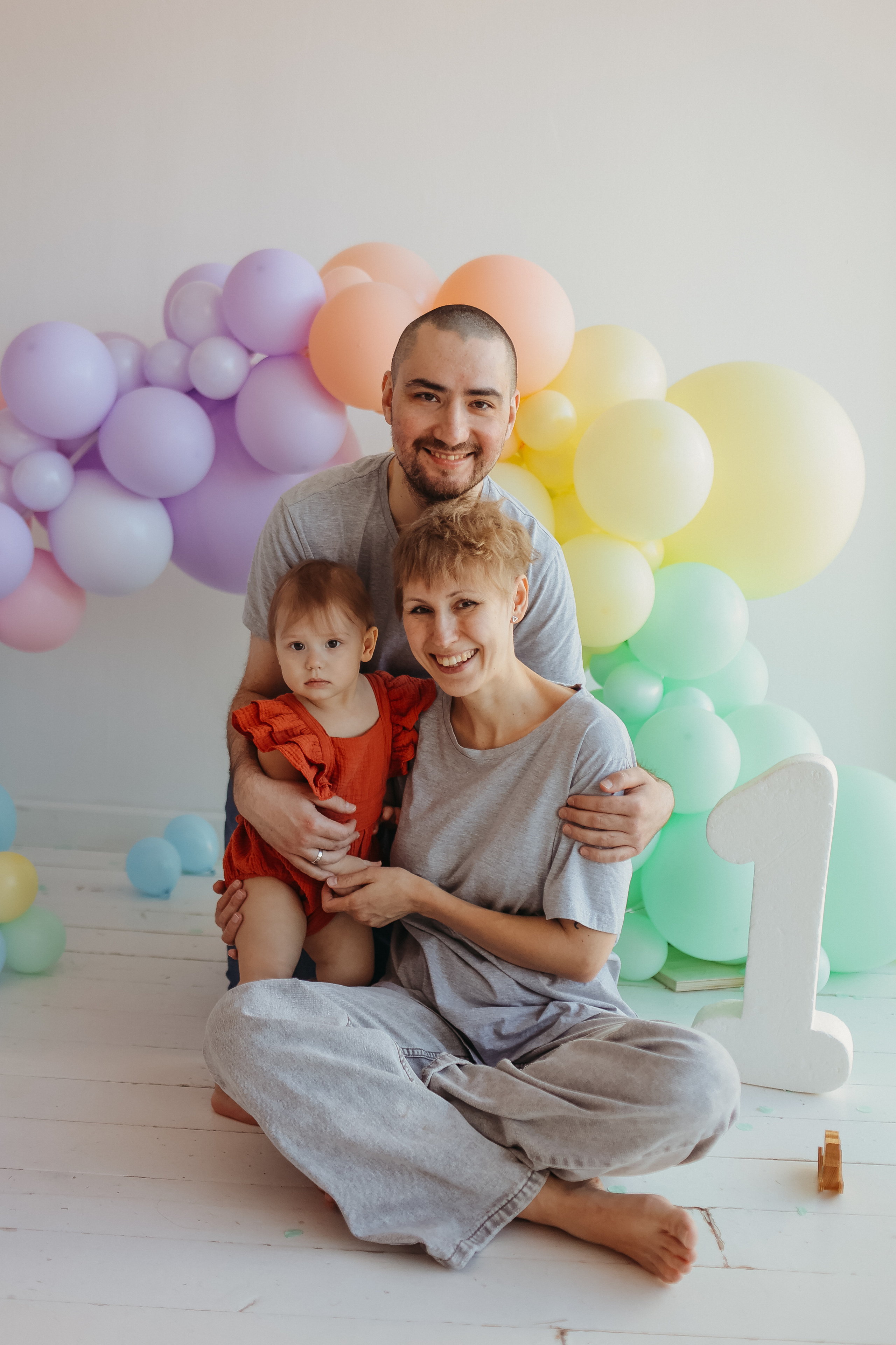 Годик в ВВ студио. Семейный фотограф Тюмень, фотограф на роды Салмина Мария