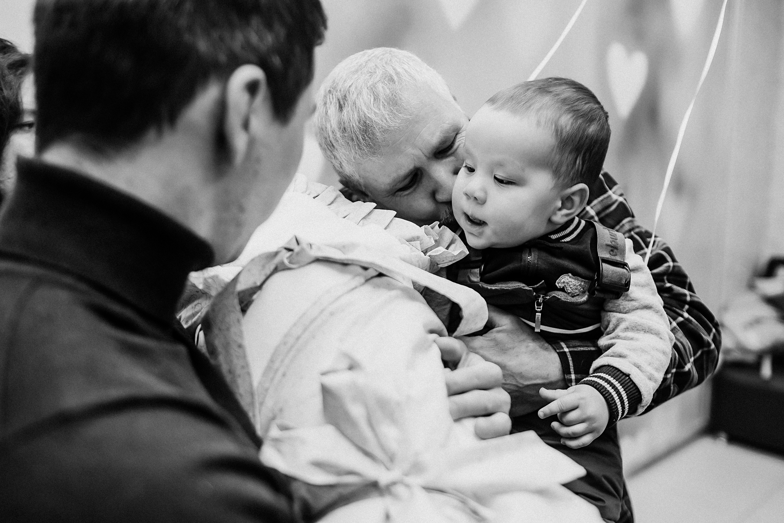 Выписка только зона ожидания. Семейный фотограф Тюмень, фотограф на роды Салмина Мария