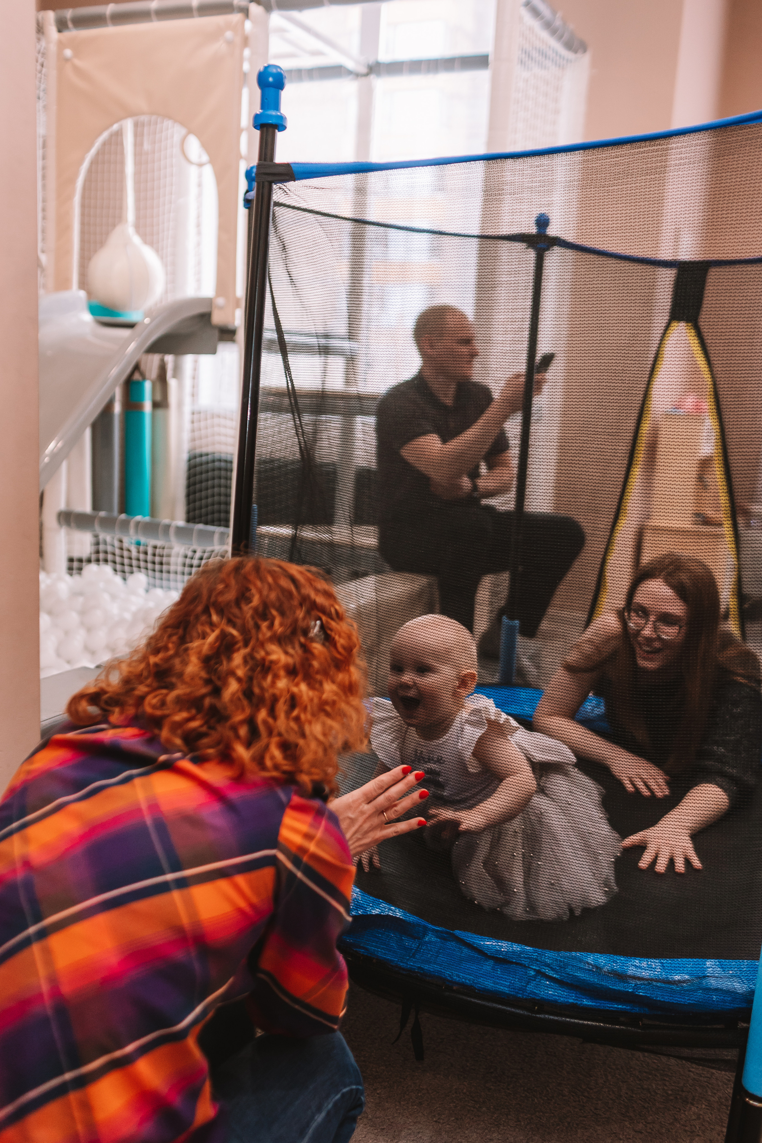 Первый годик в игровой. Семейный фотограф Тюмень, фотограф на роды Салмина Мария