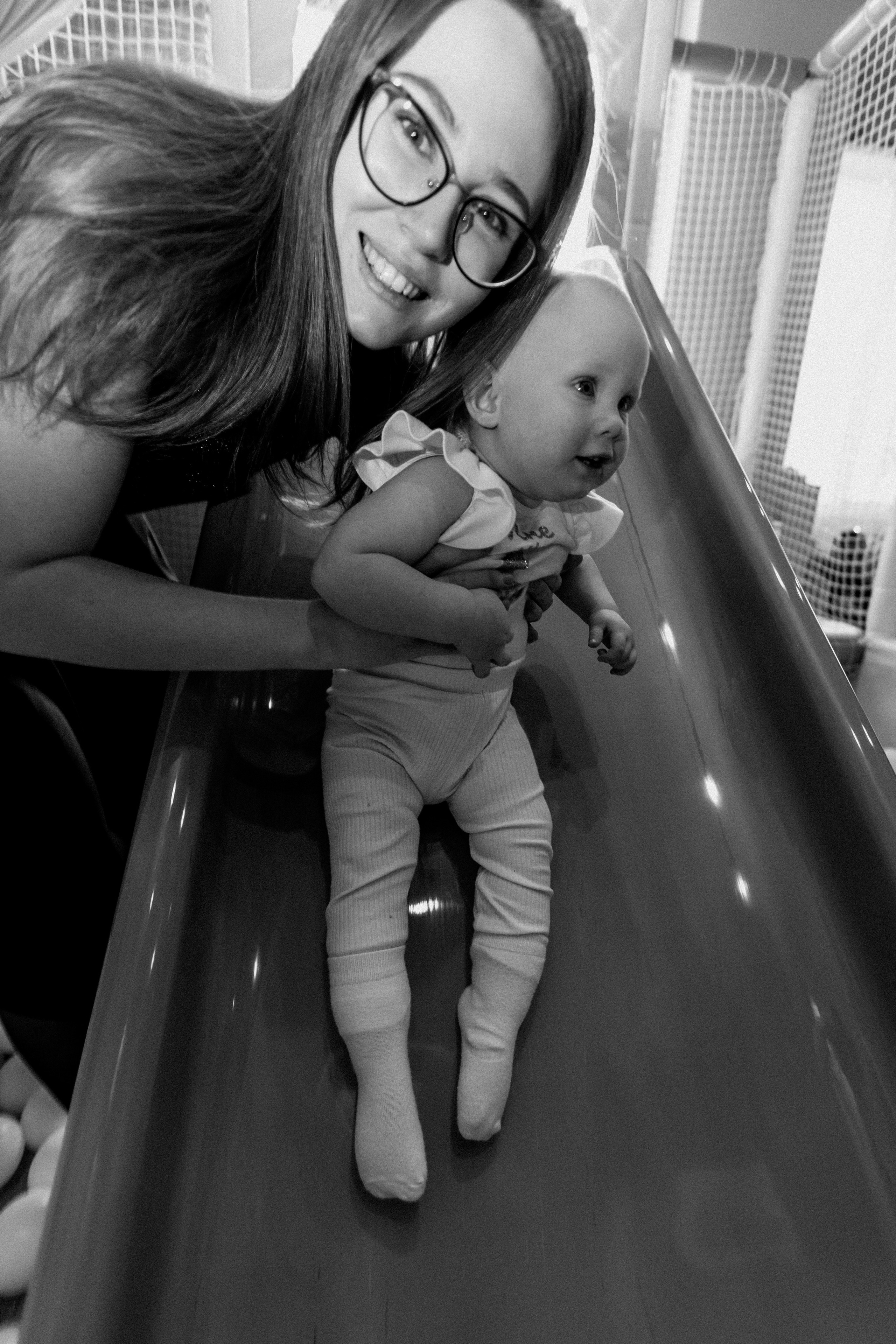 Первый годик в игровой. Семейный фотограф Тюмень, фотограф на роды Салмина Мария