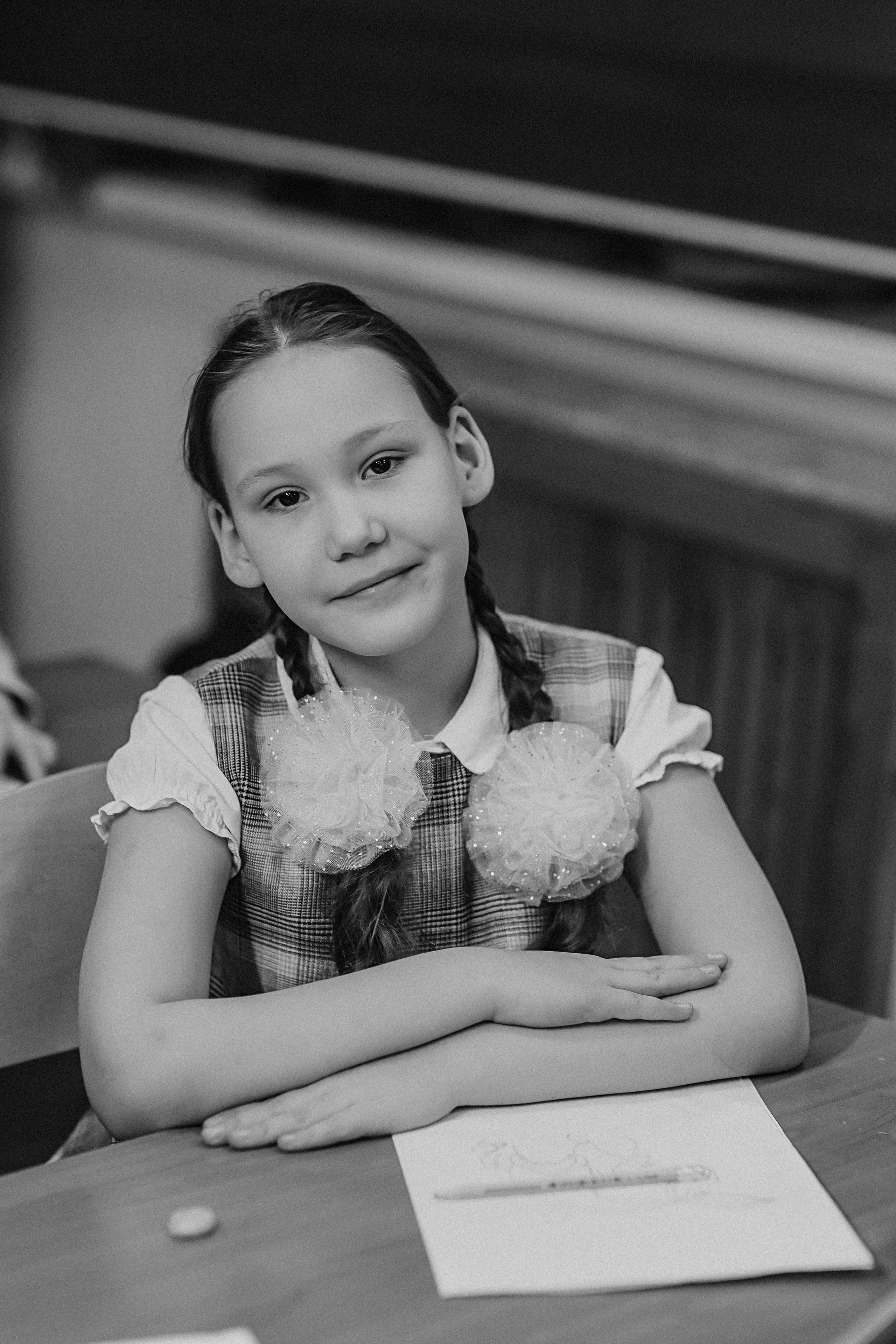 2 класс в школе. Семейный фотограф Тюмень, фотограф на роды Салмина Мария