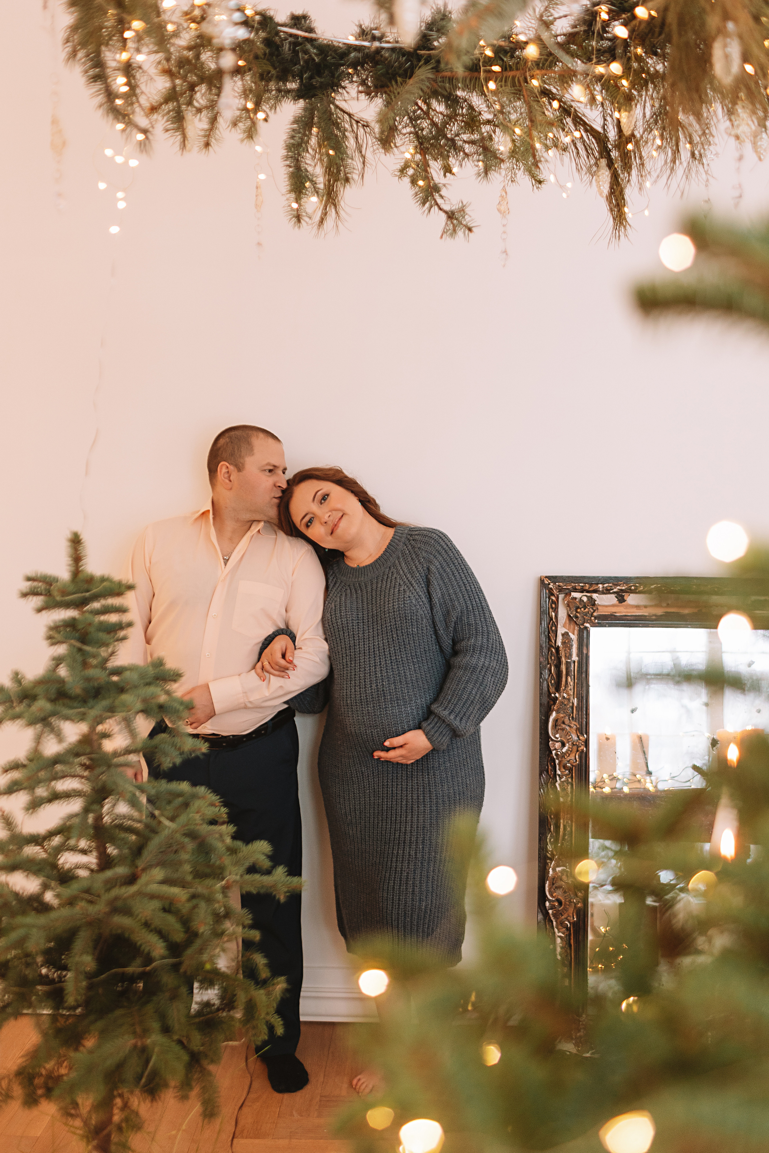 Студия Че (новогодняя). Семейный фотограф Тюмень, фотограф на роды Салмина Мария