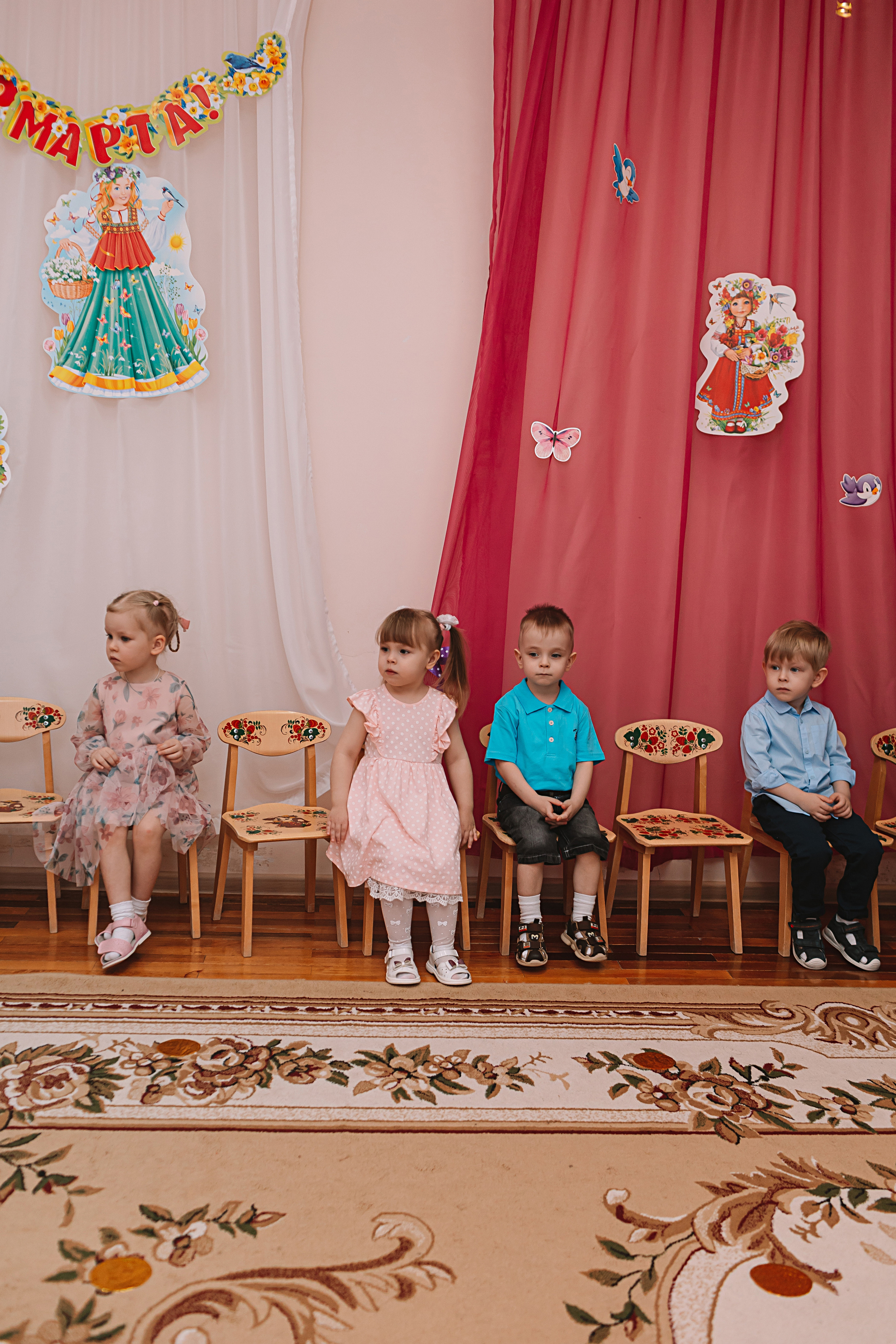 Утренник садик. Семейный фотограф Тюмень, фотограф на роды Салмина Мария