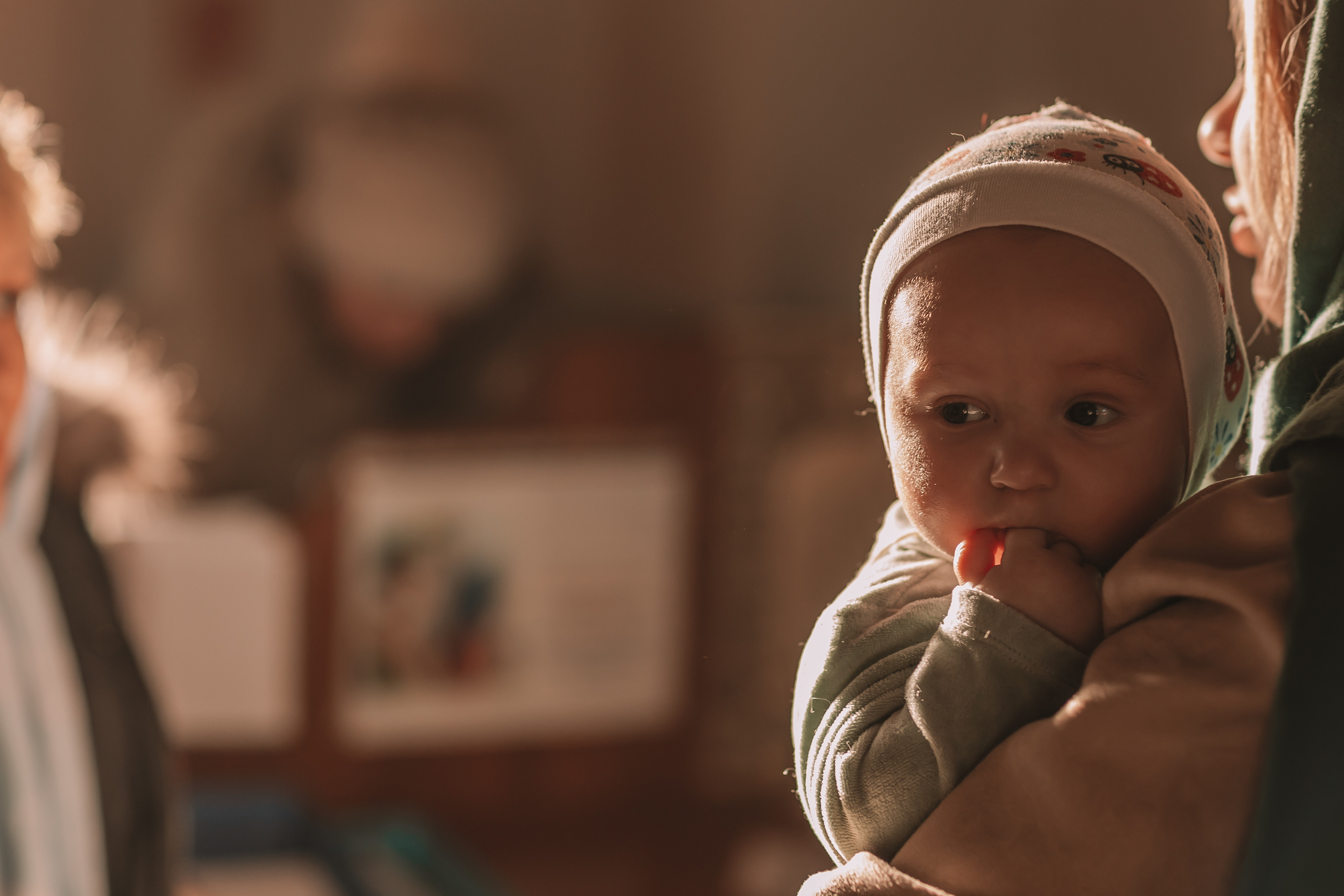 Крещение семакова. Семейный фотограф Тюмень, фотограф на роды Салмина Мария