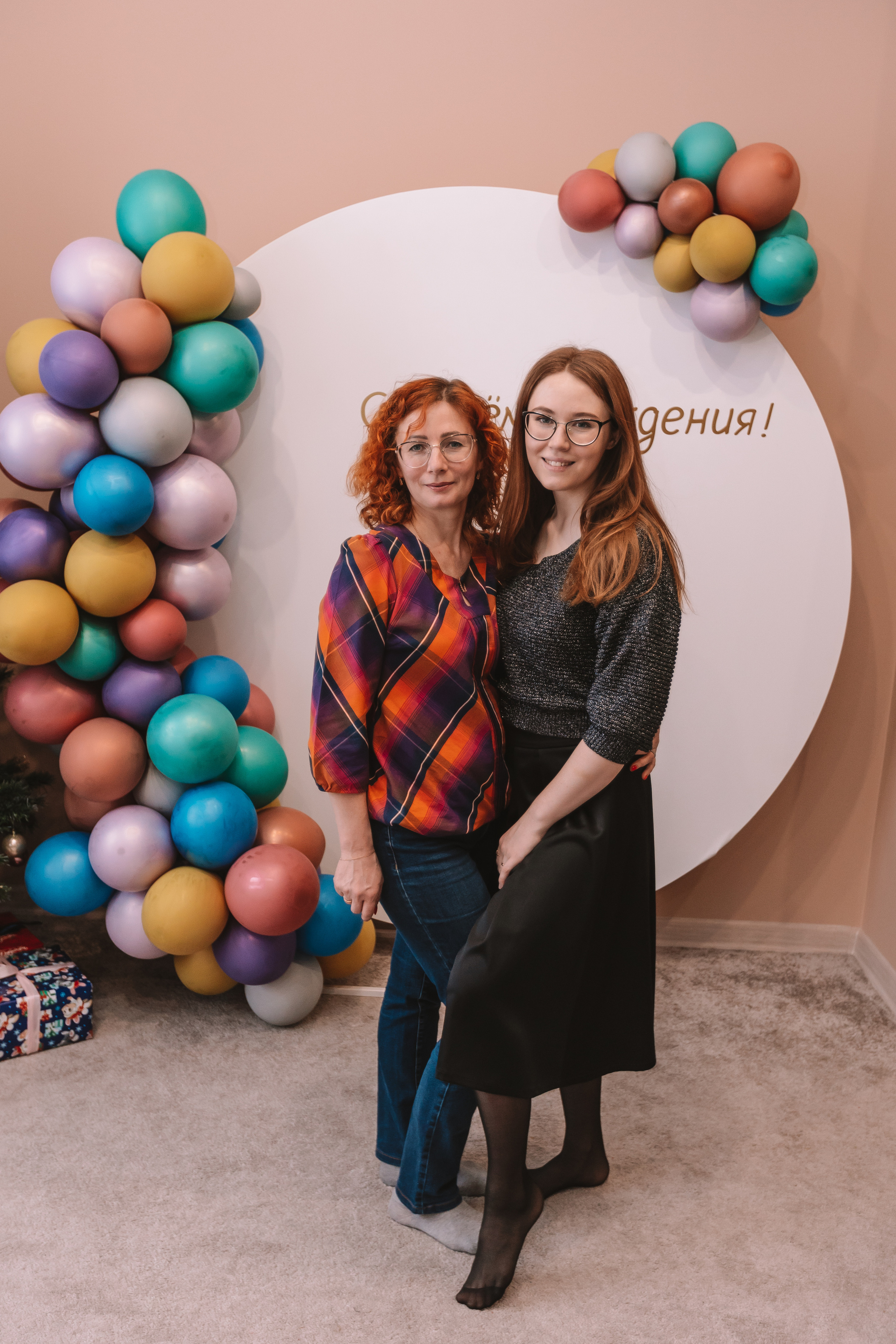 Первый годик в игровой. Семейный фотограф Тюмень, фотограф на роды Салмина Мария