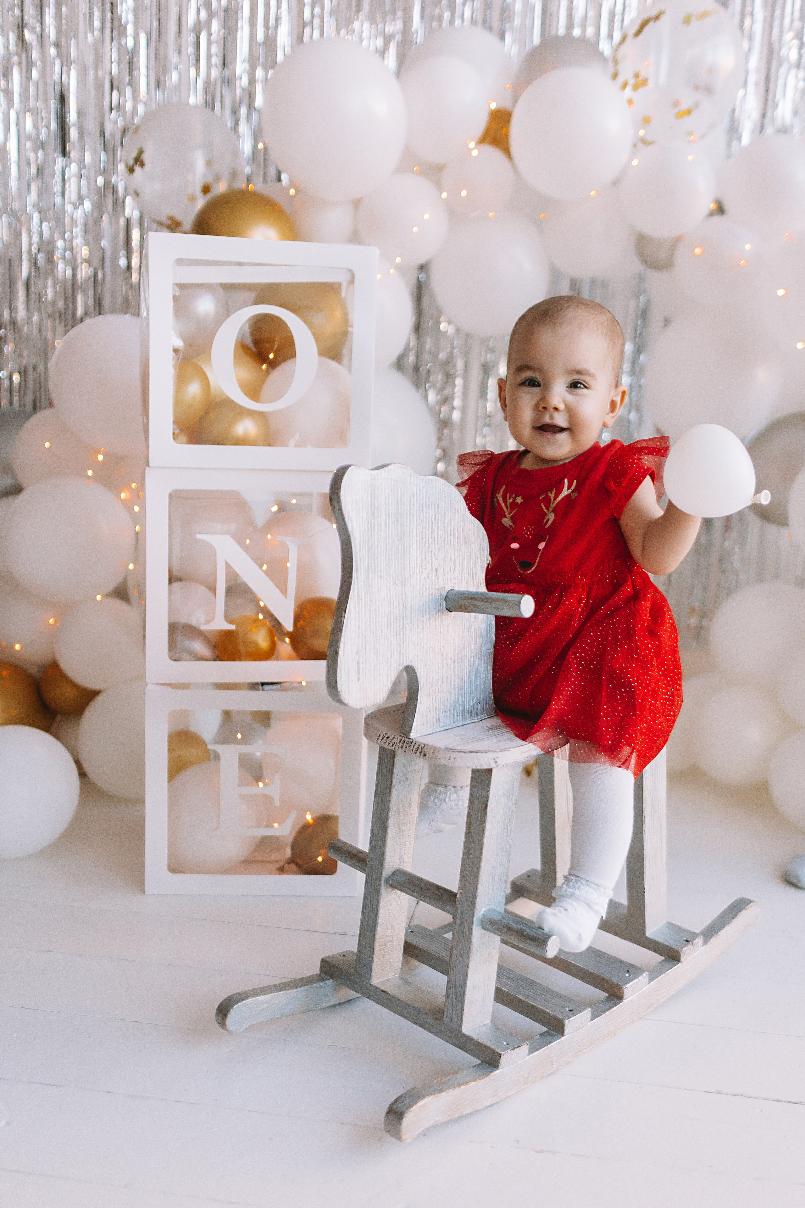 Годик в ВВ студио. Семейный фотограф Тюмень, фотограф на роды Салмина Мария