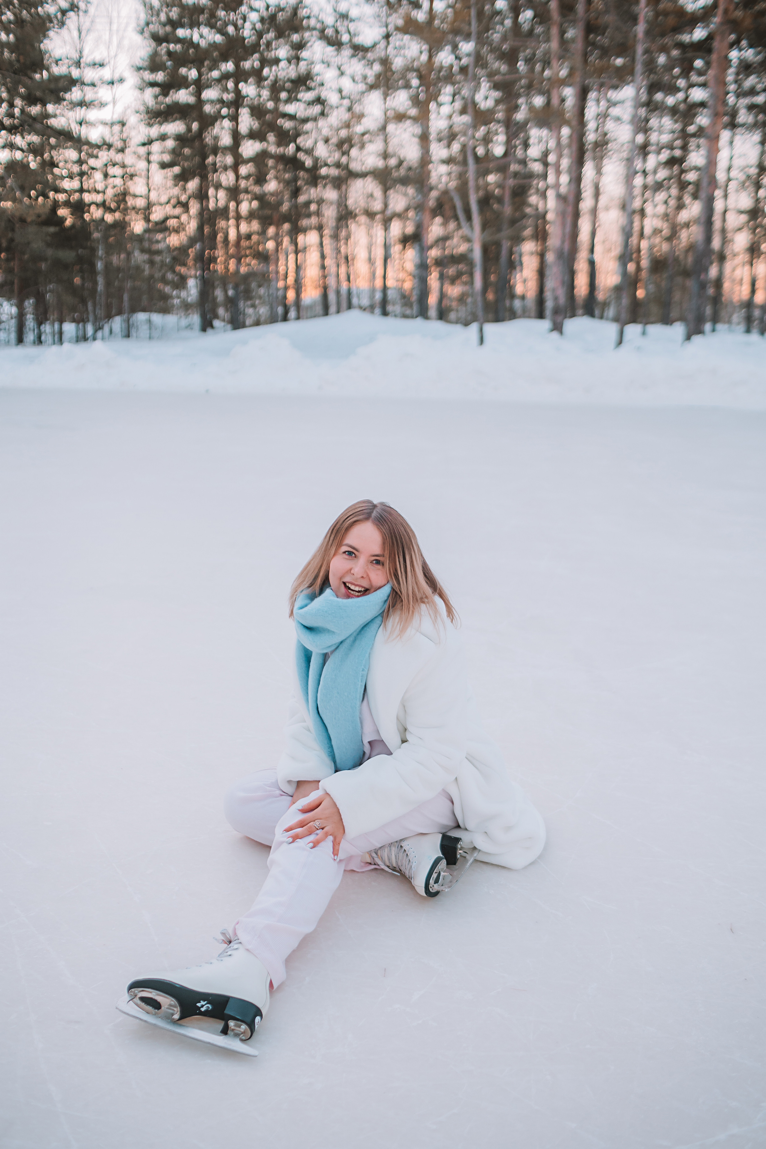 Каток. Семейный фотограф Тюмень, фотограф на роды Салмина Мария