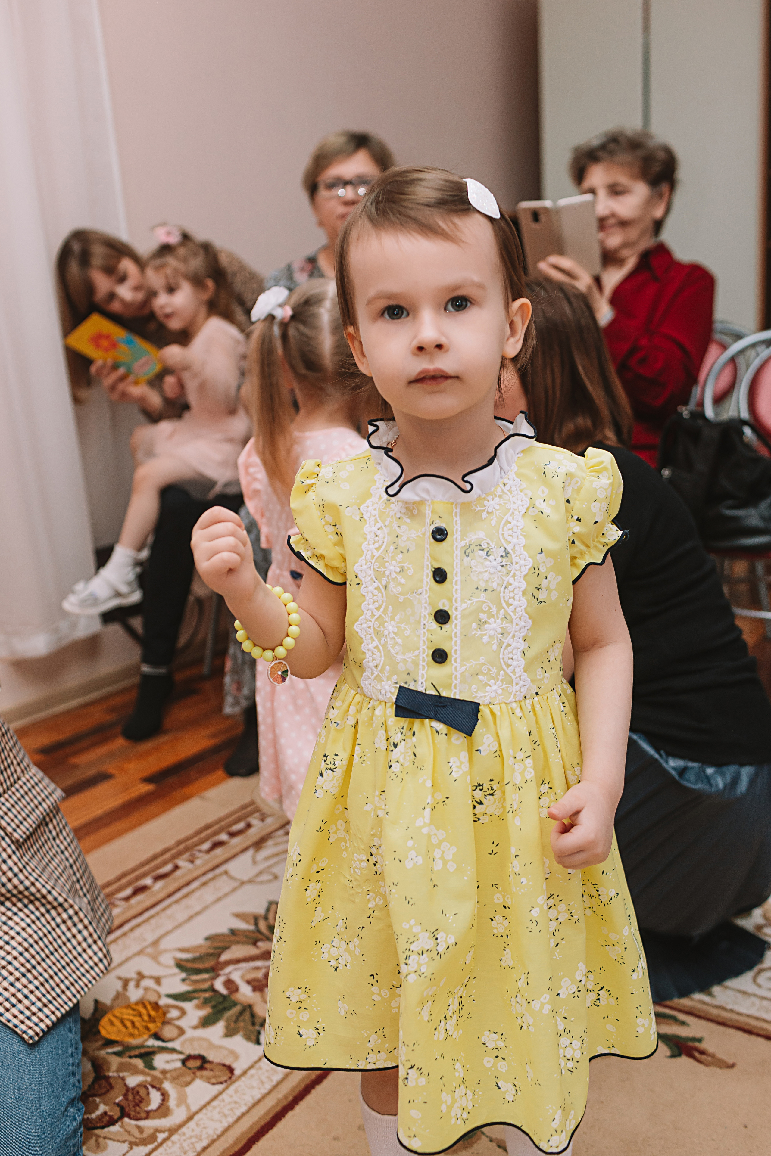 Утренник садик. Семейный фотограф Тюмень, фотограф на роды Салмина Мария