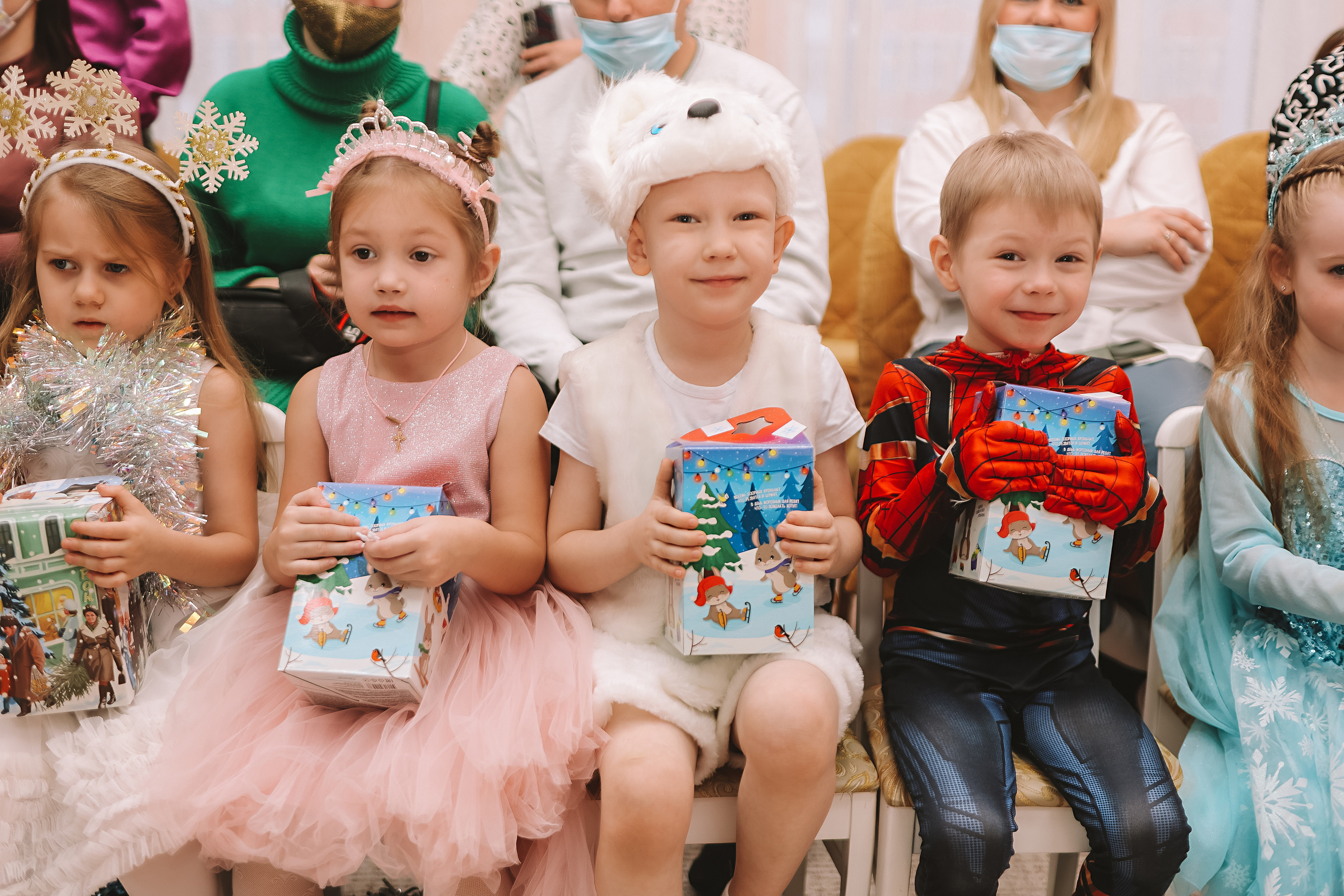 Репортаж новогоднего утренника. Семейный фотограф Тюмень, фотограф на роды Салмина Мария