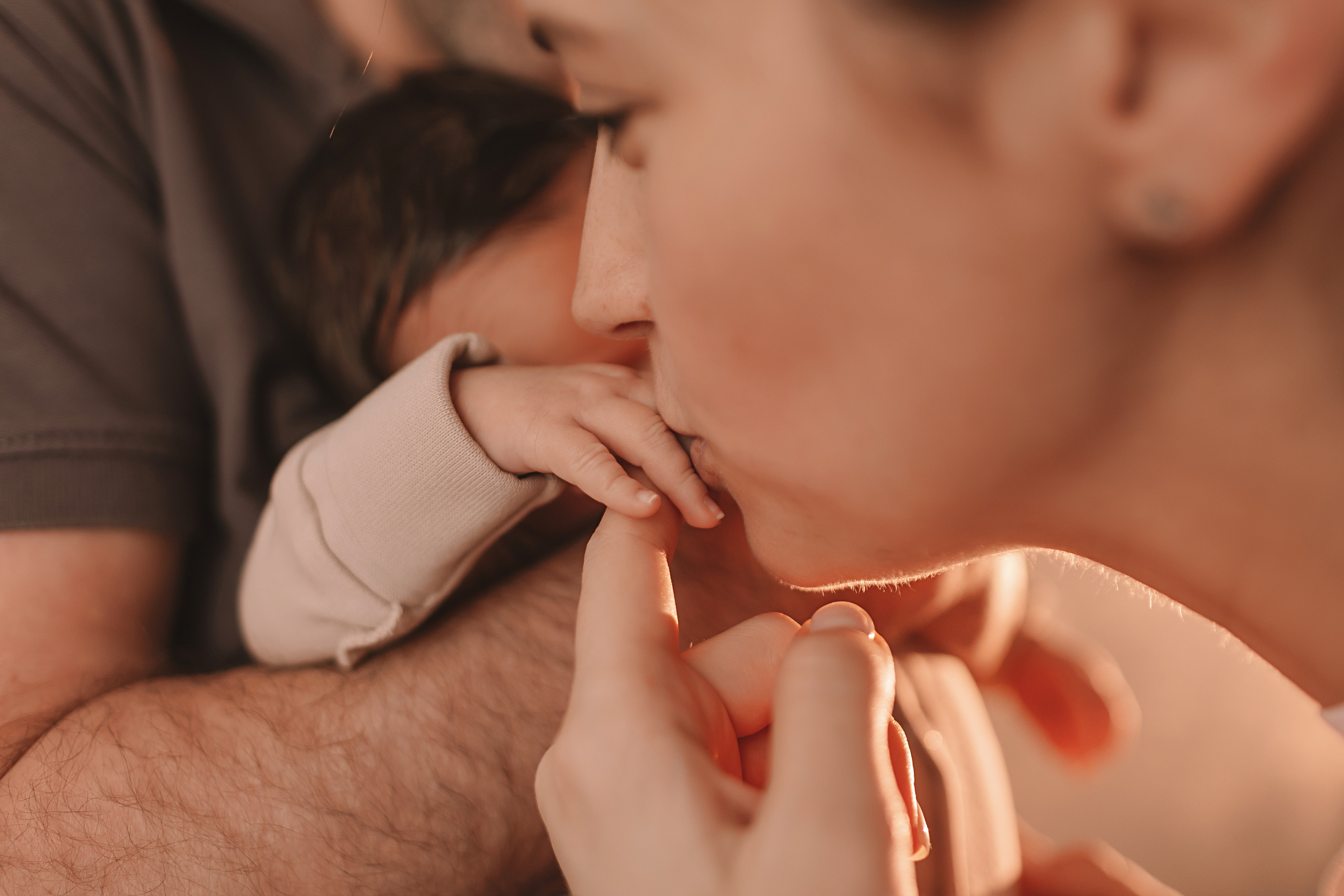 Максим. Семейный фотограф Тюмень, фотограф на роды Салмина Мария