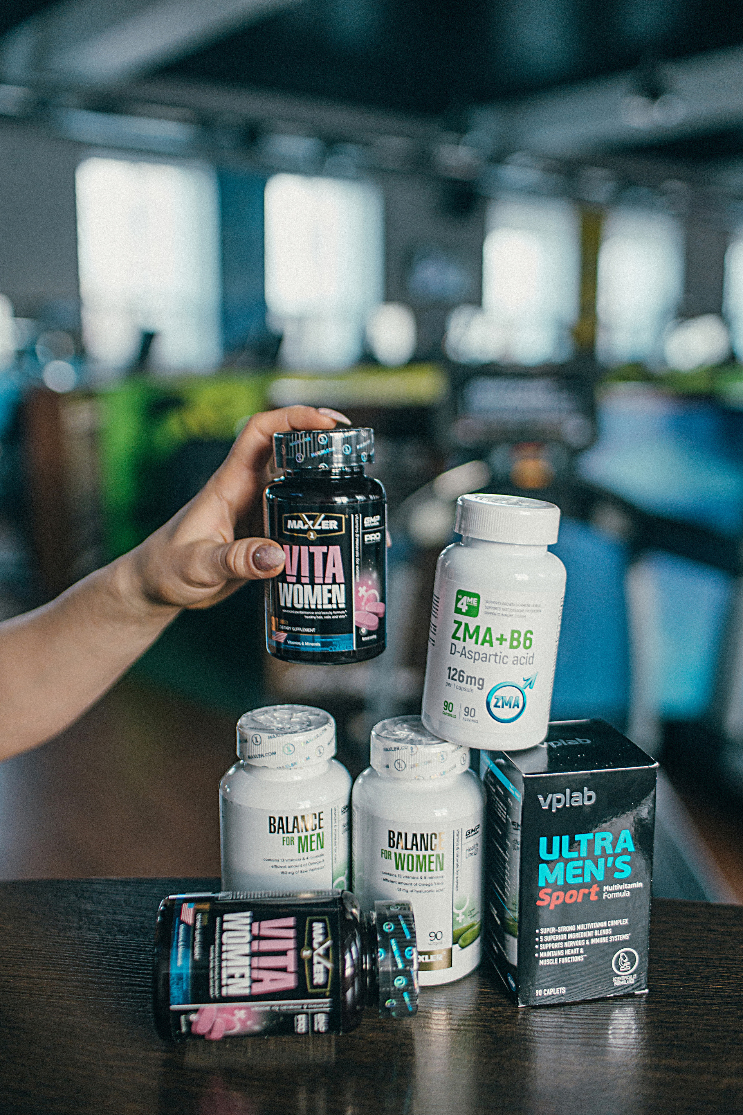 Бар спортивного питания. Семейный фотограф Тюмень, фотограф на роды Салмина Мария