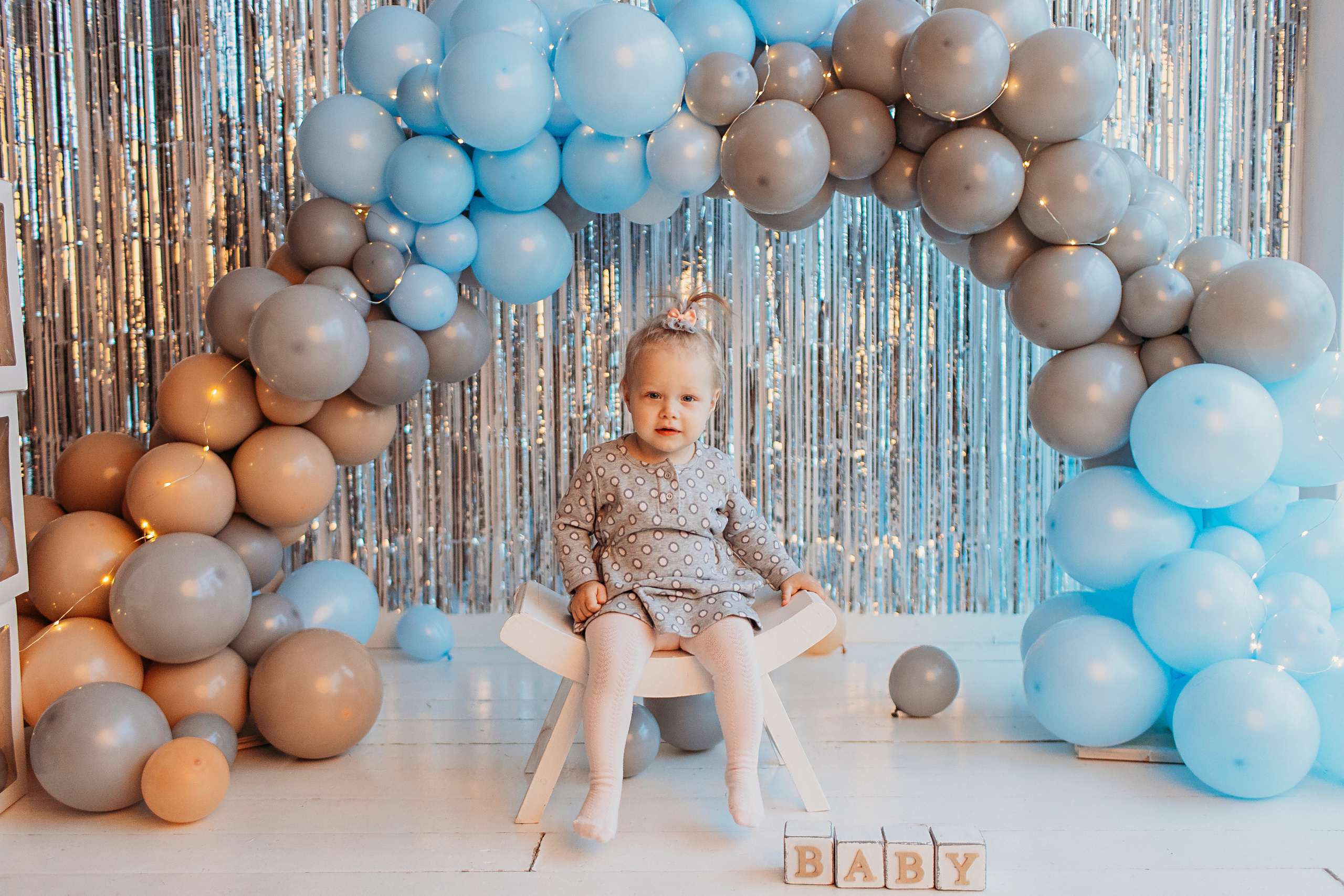 Годик в ВВ студио. Семейный фотограф Тюмень, фотограф на роды Салмина Мария