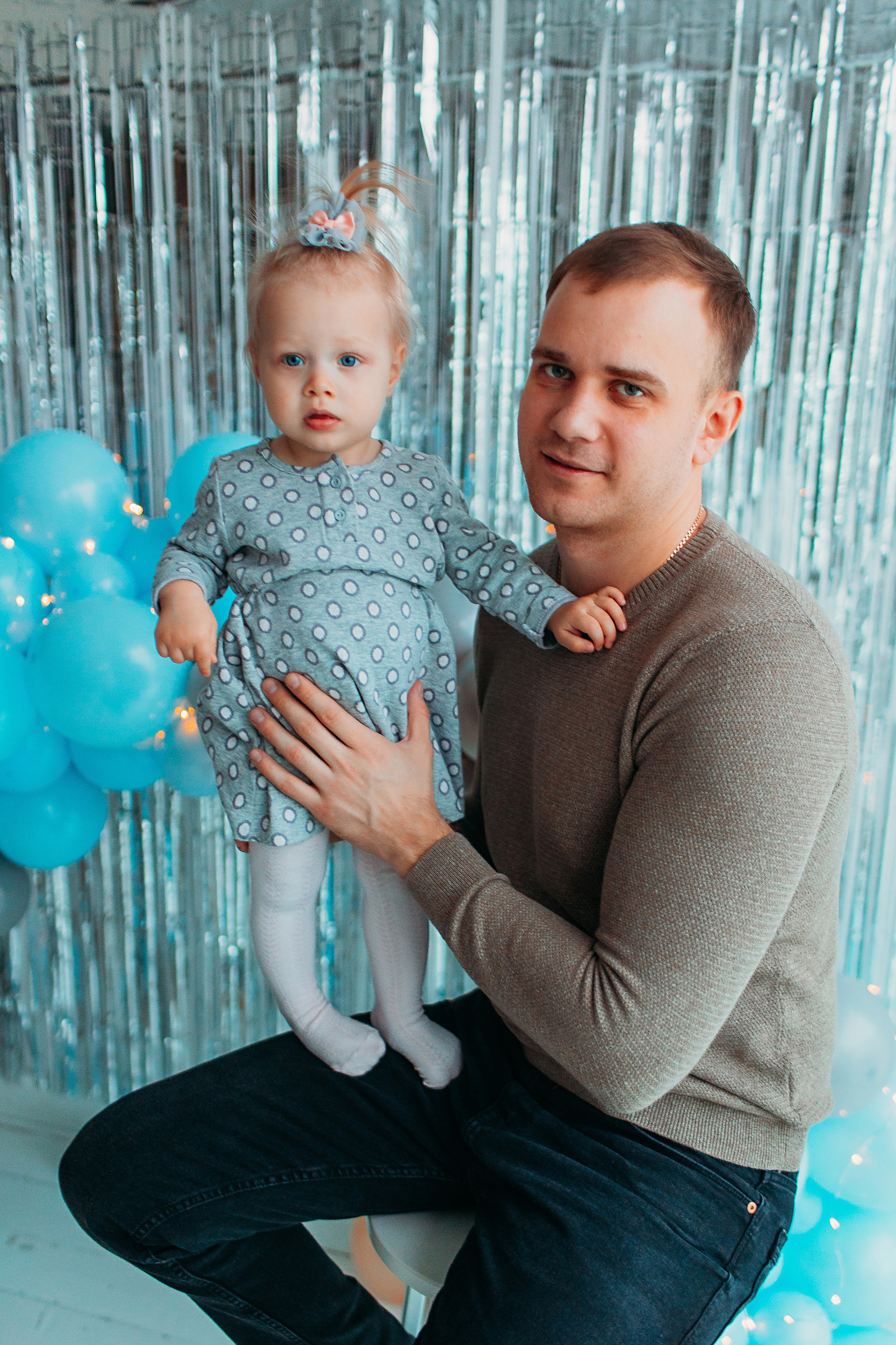 Годик в ВВ студио. Семейный фотограф Тюмень, фотограф на роды Салмина Мария