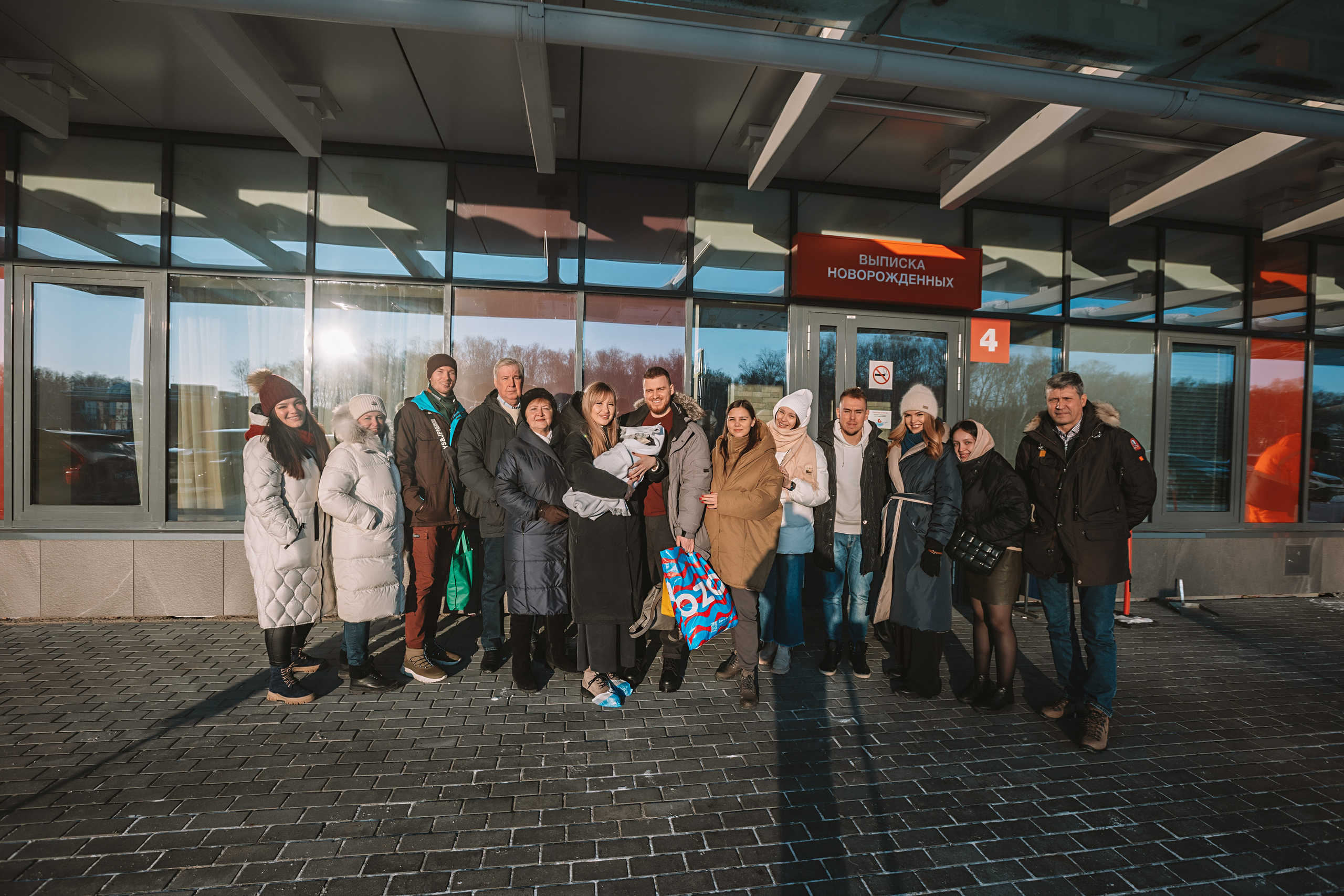 Выписка Мать и Дитя. Семейный фотограф Тюмень, фотограф на роды Салмина Мария