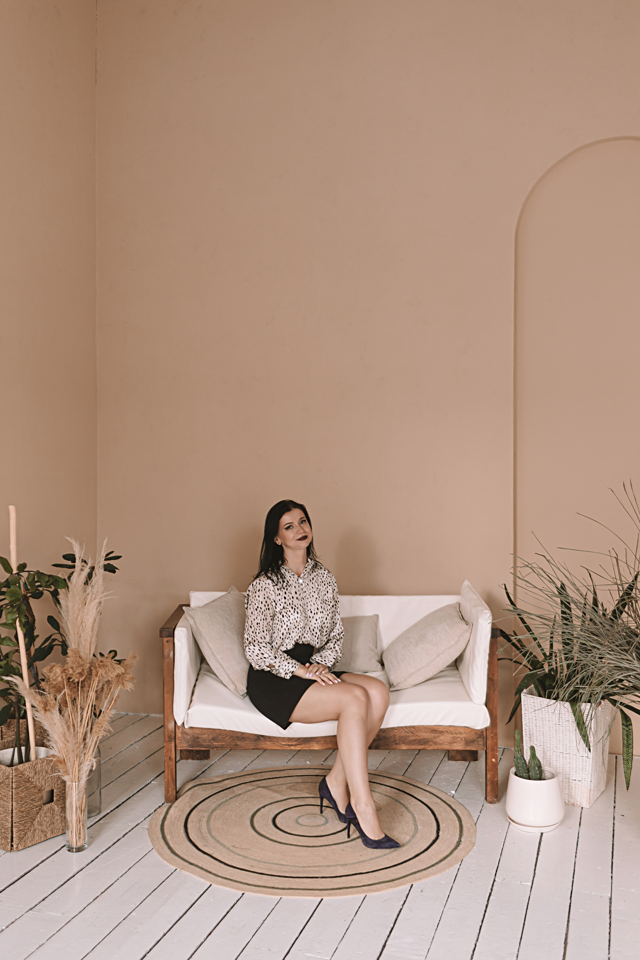 Руководитель студий красоты, студия Белая. Семейный фотограф Тюмень, фотограф на роды Салмина Мария