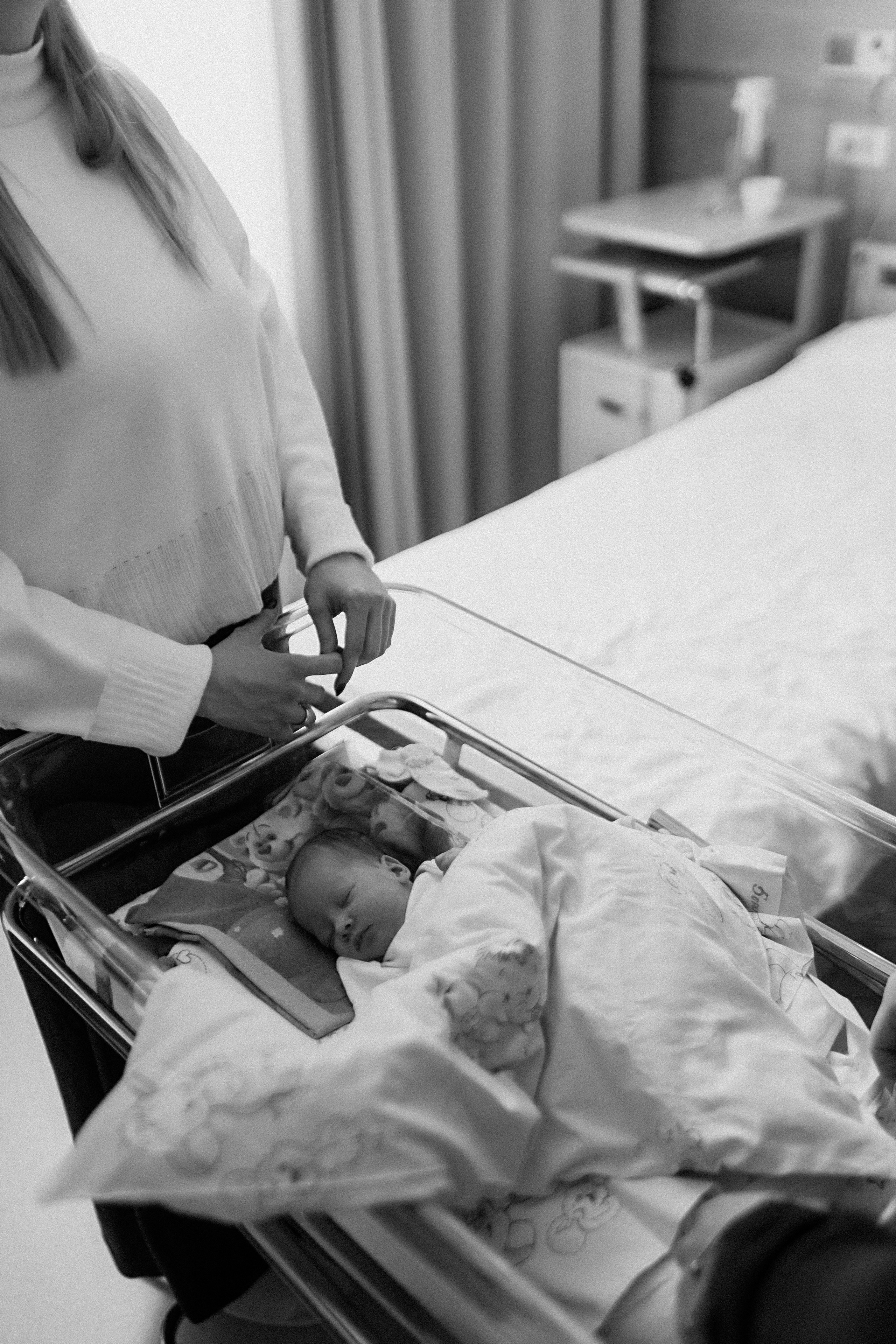 Выписка Мать и Дитя. Семейный фотограф Тюмень, фотограф на роды Салмина Мария