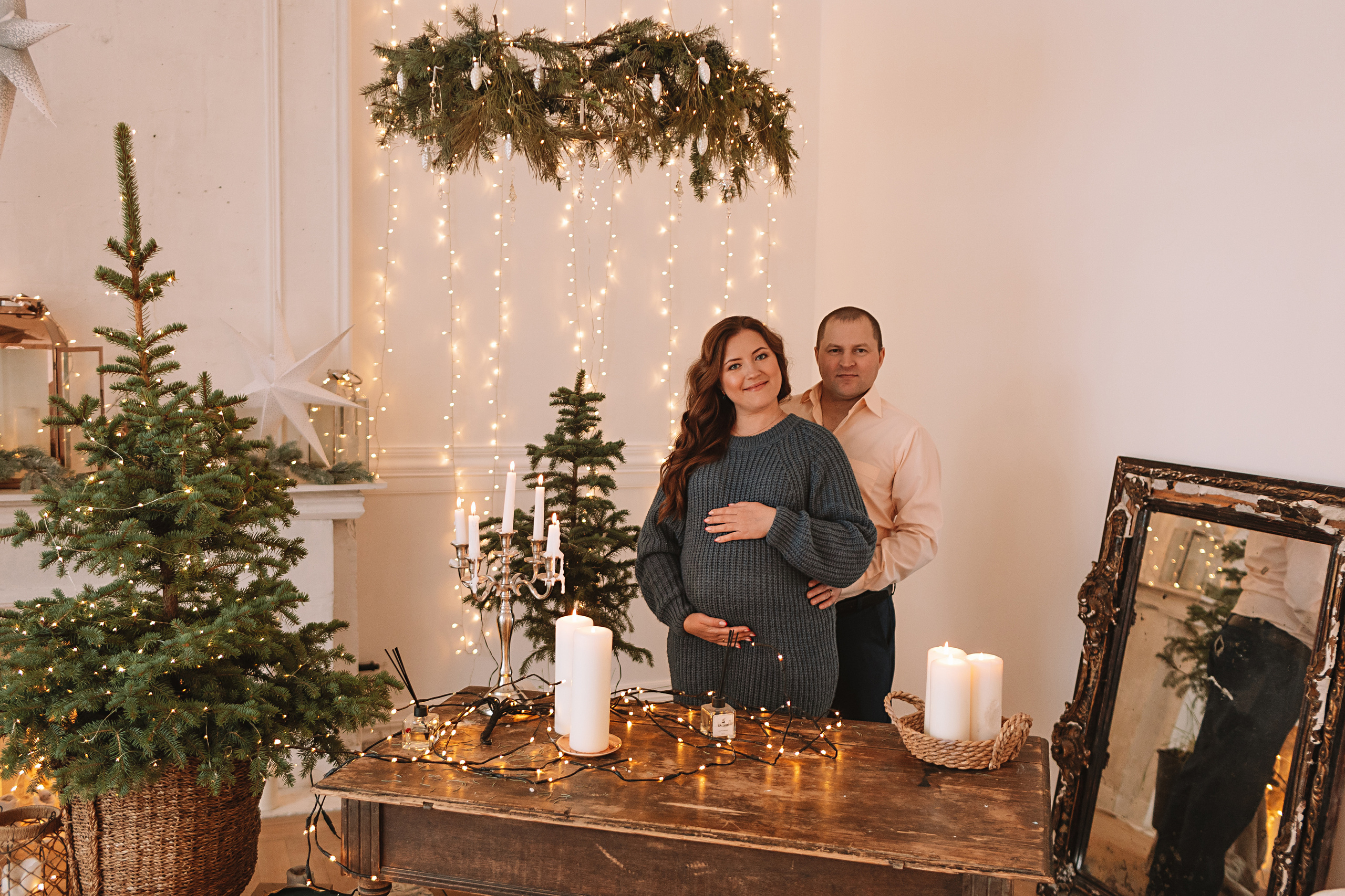 Студия Че (новогодняя). Семейный фотограф Тюмень, фотограф на роды Салмина Мария