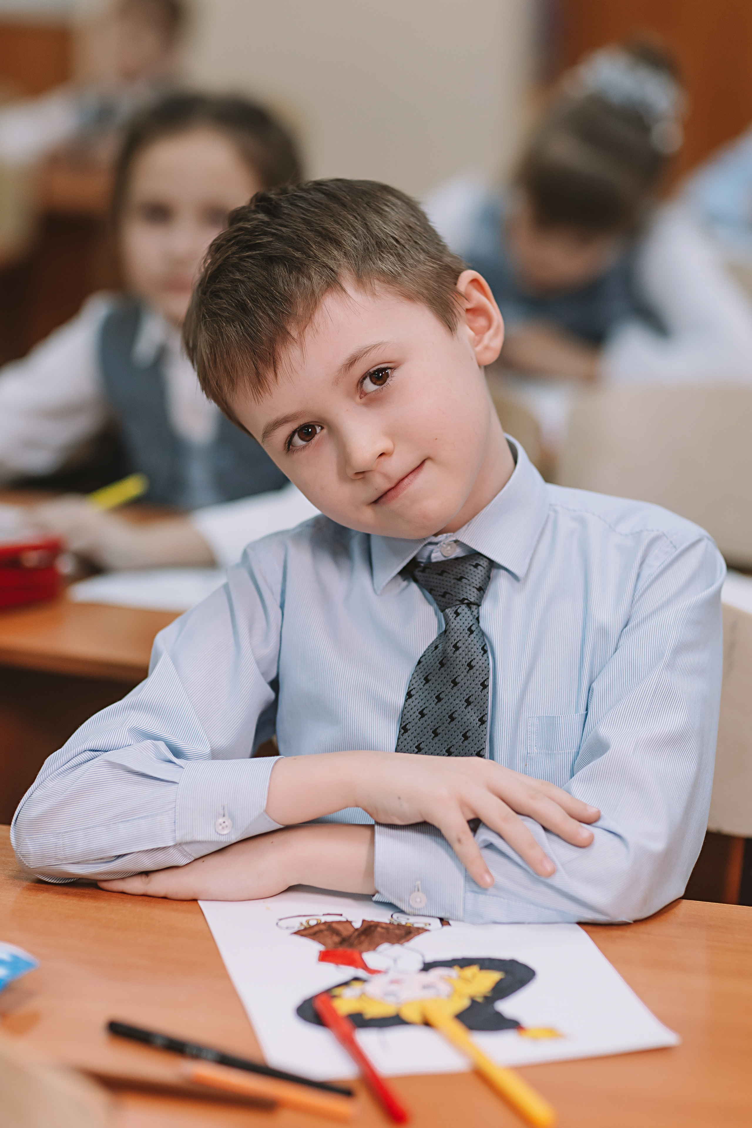 2 класс в школе. Семейный фотограф Тюмень, фотограф на роды Салмина Мария