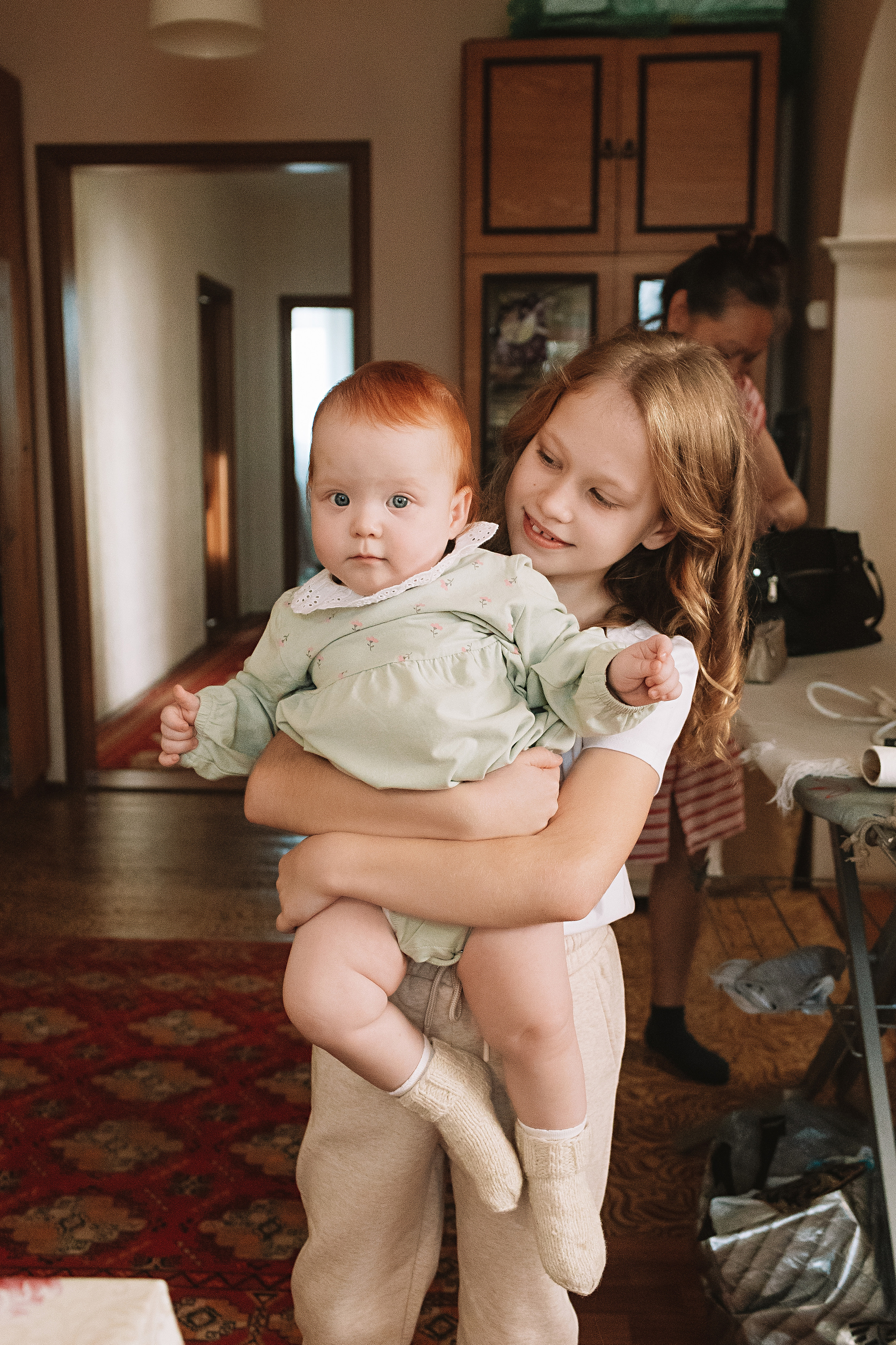 Большая семья (17 человек в частном доме, 2 часа). Семейный фотограф Тюмень, фотограф на роды Салмина Мария