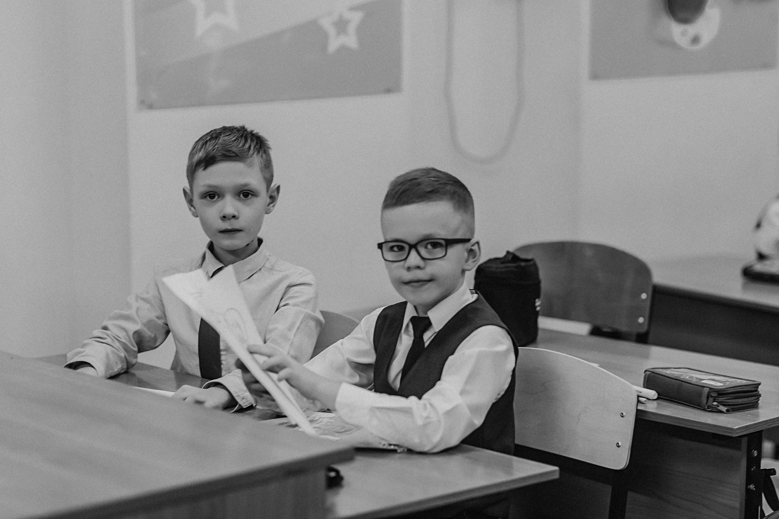 2 класс в школе. Семейный фотограф Тюмень, фотограф на роды Салмина Мария