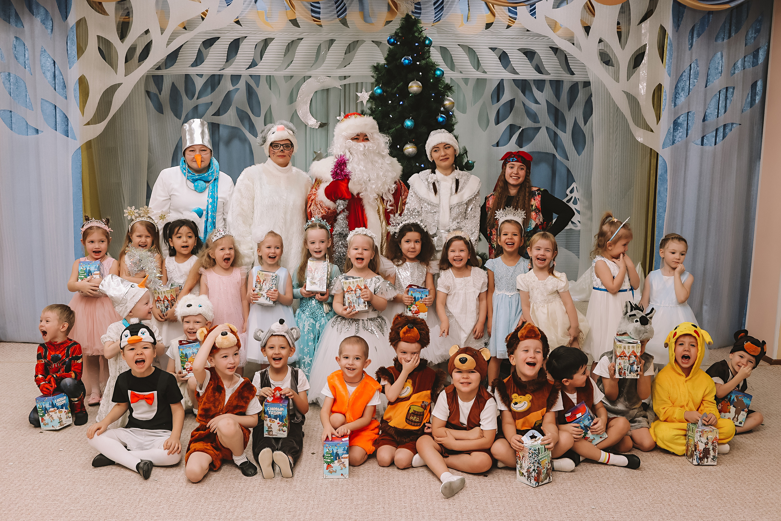 Репортаж новогоднего утренника. Семейный фотограф Тюмень, фотограф на роды Салмина Мария