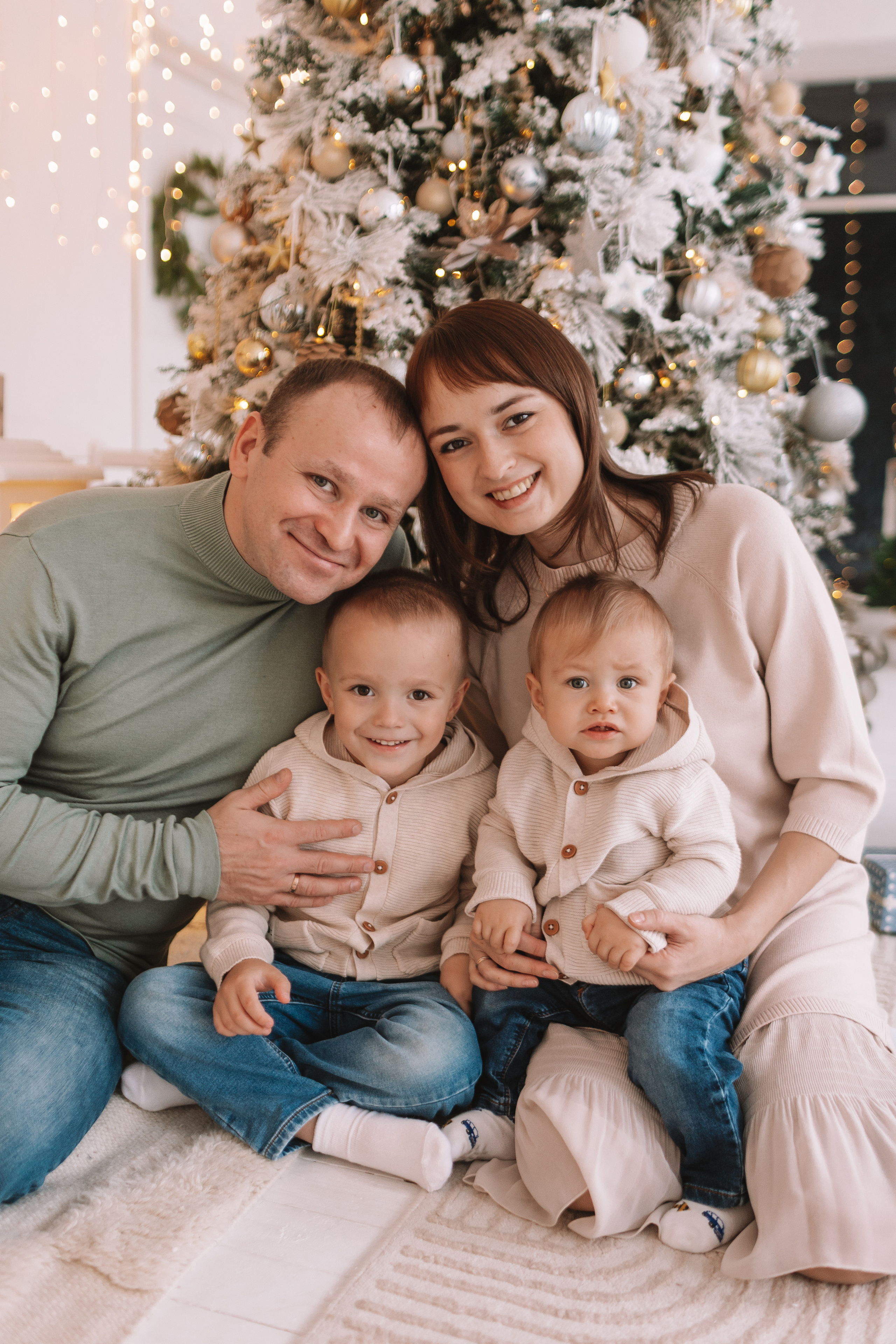 Студия Рояль (новогодняя). Семейный фотограф Тюмень, фотограф на роды Салмина Мария