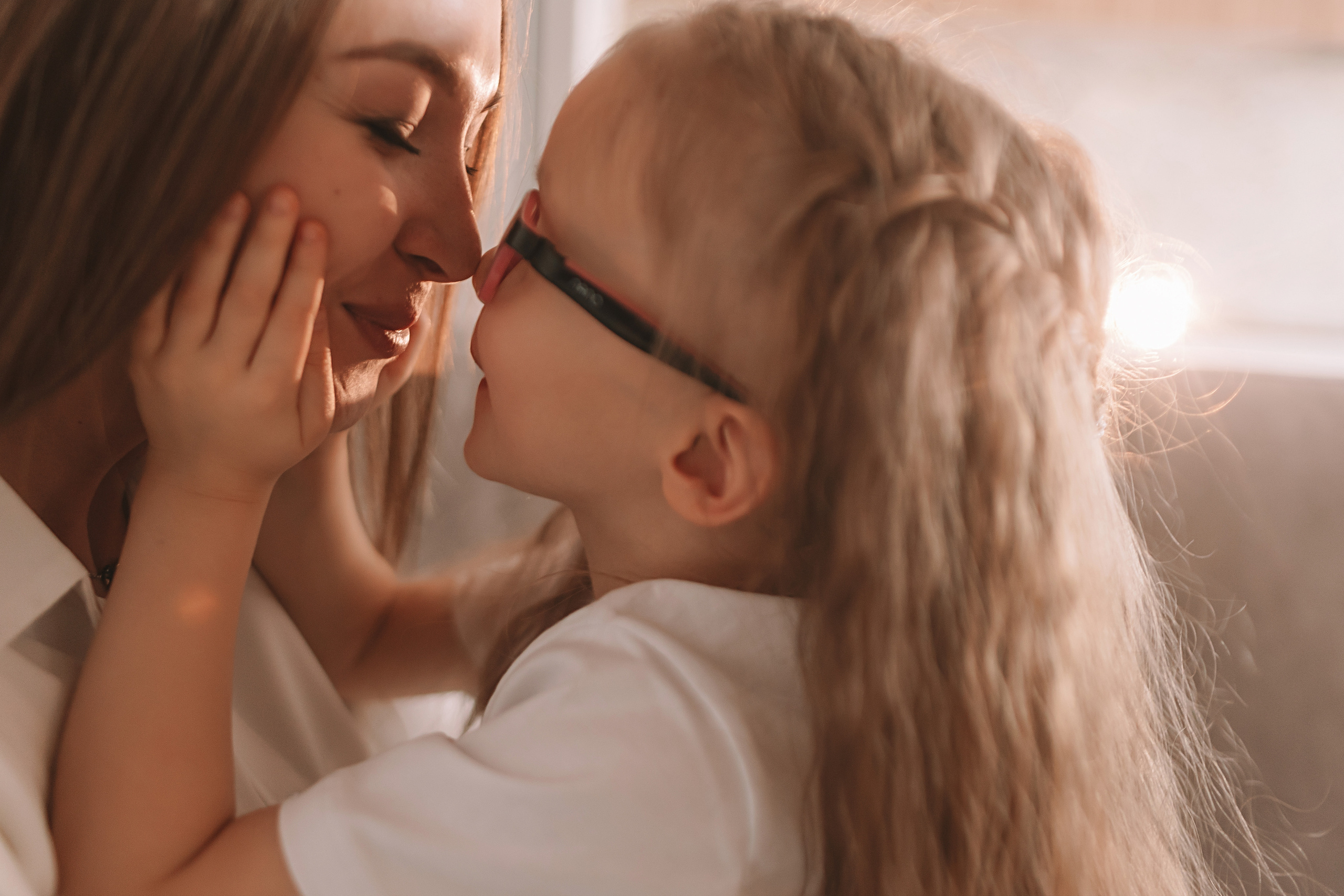 Мама дочка. Семейный фотограф Тюмень, фотограф на роды Салмина Мария