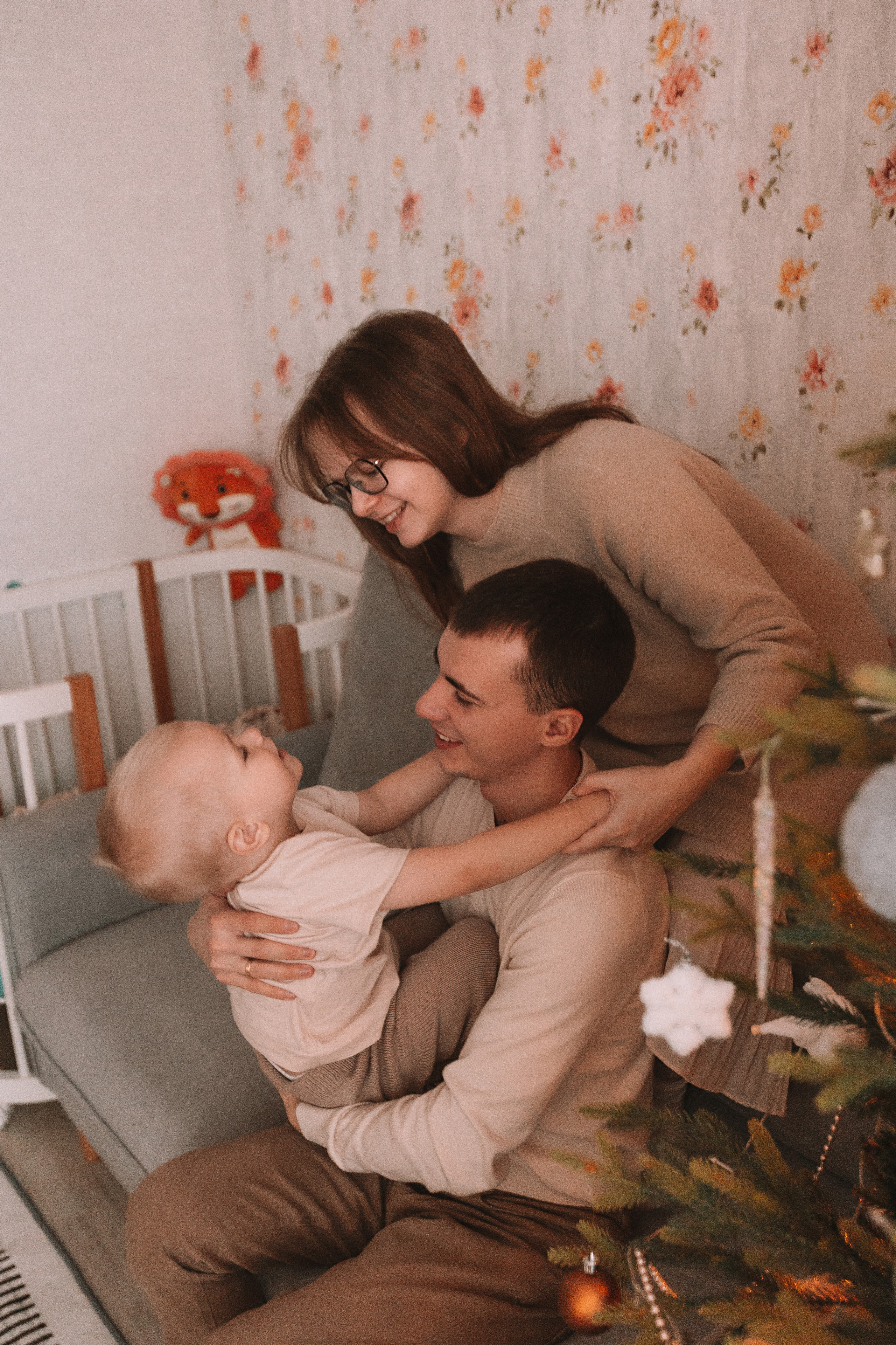 Очень активный Лев. Семейный фотограф Тюмень, фотограф на роды Салмина Мария