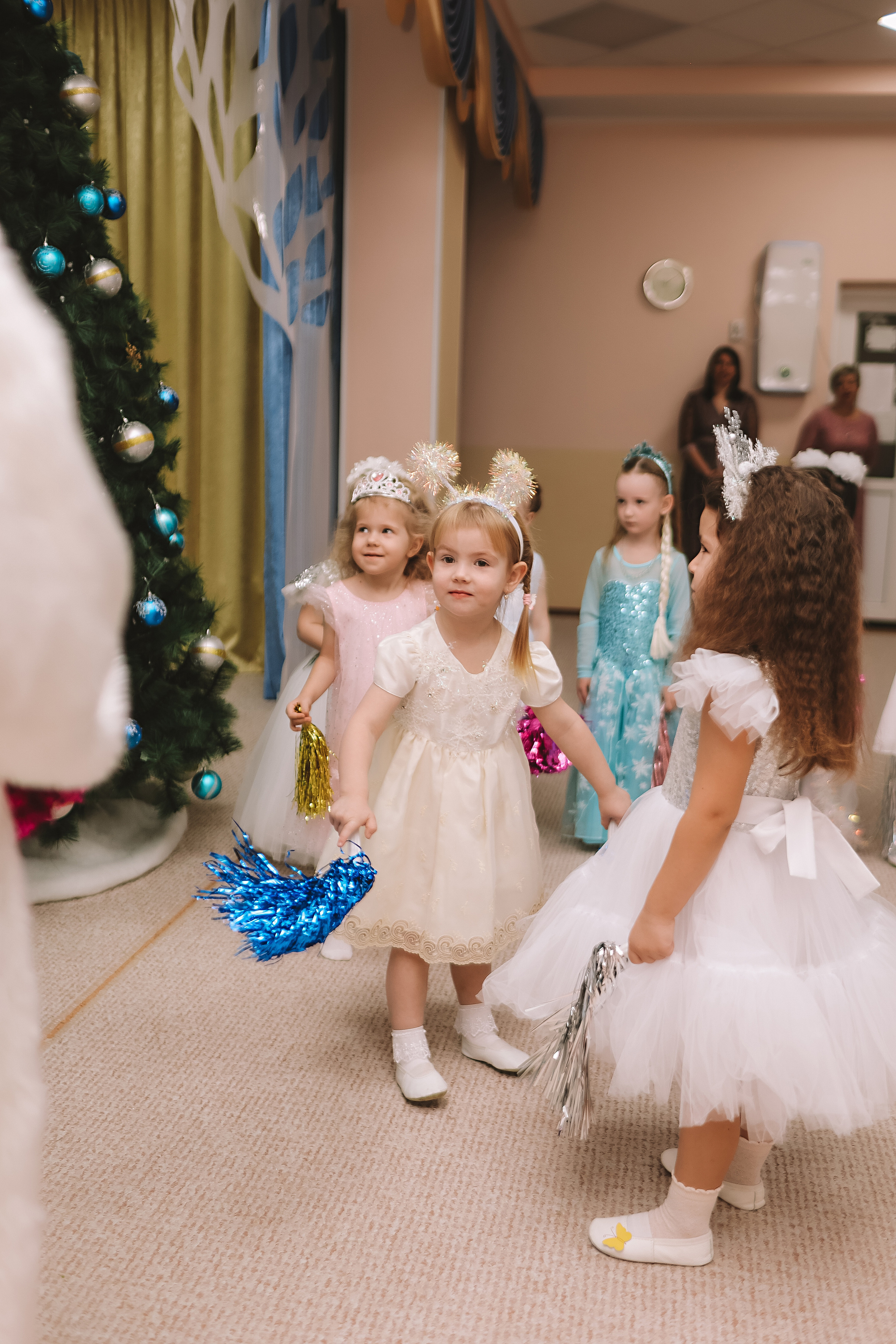 Репортаж новогоднего утренника. Семейный фотограф Тюмень, фотограф на роды Салмина Мария
