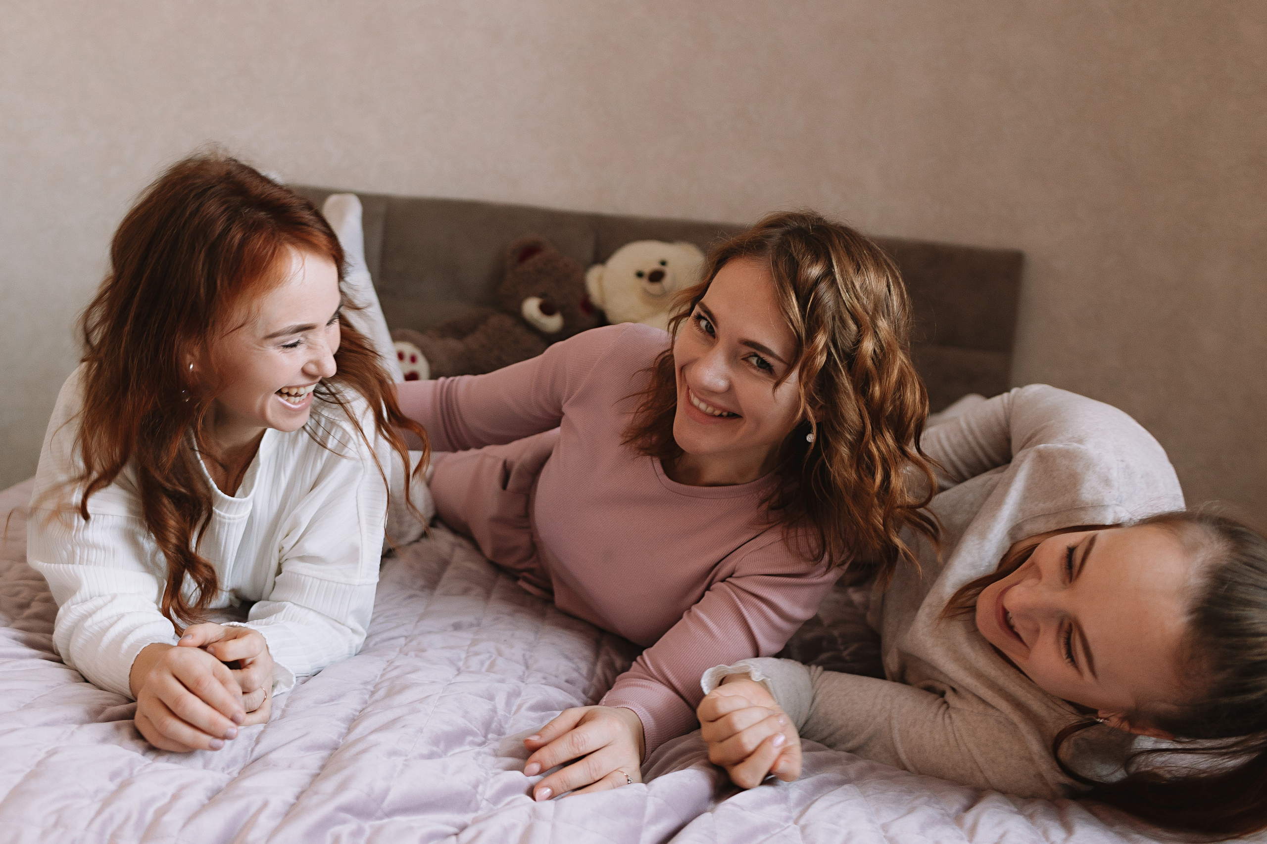 Большая семья (17 человек в частном доме, 2 часа). Семейный фотограф Тюмень, фотограф на роды Салмина Мария