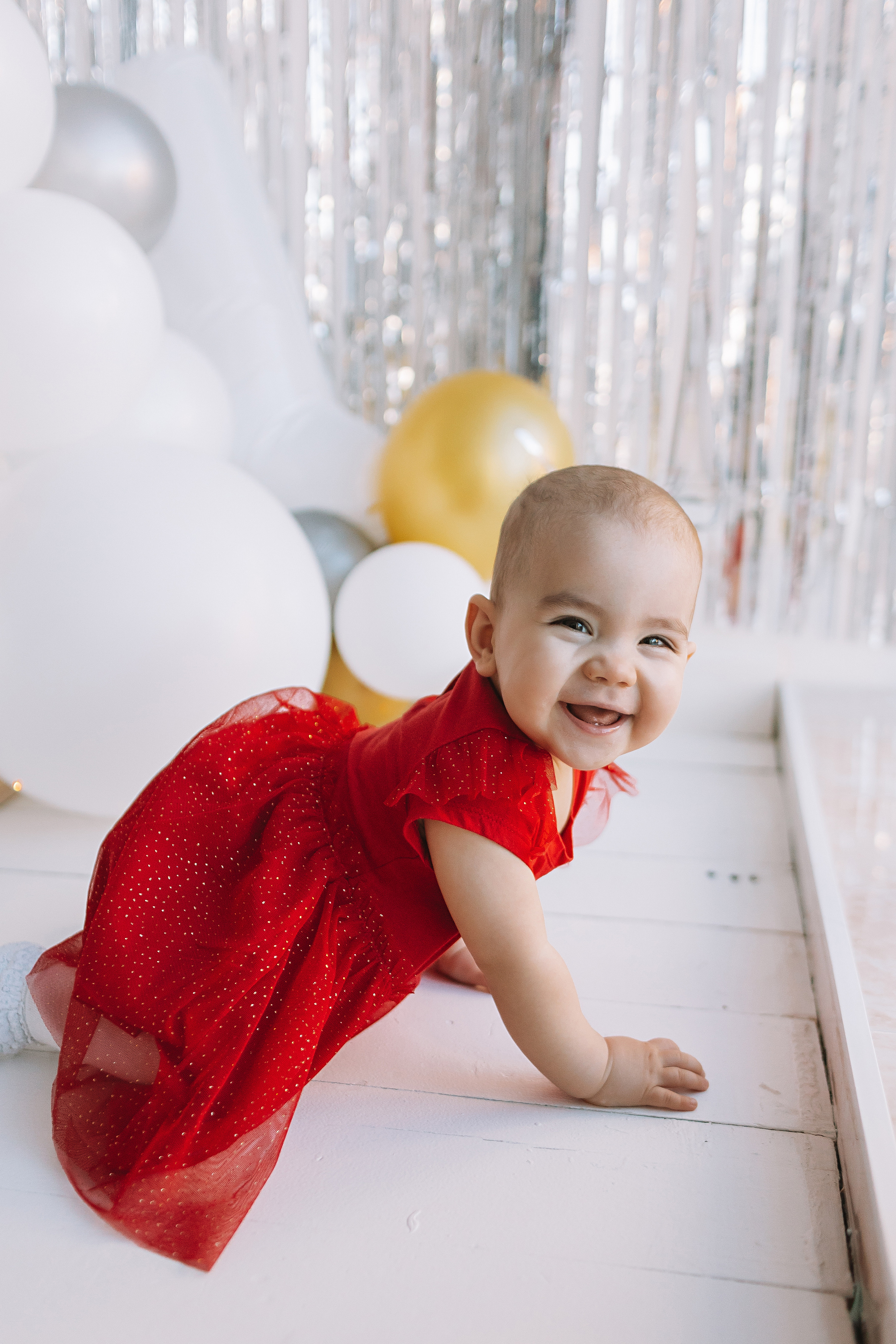 Годик в ВВ студио. Семейный фотограф Тюмень, фотограф на роды Салмина Мария