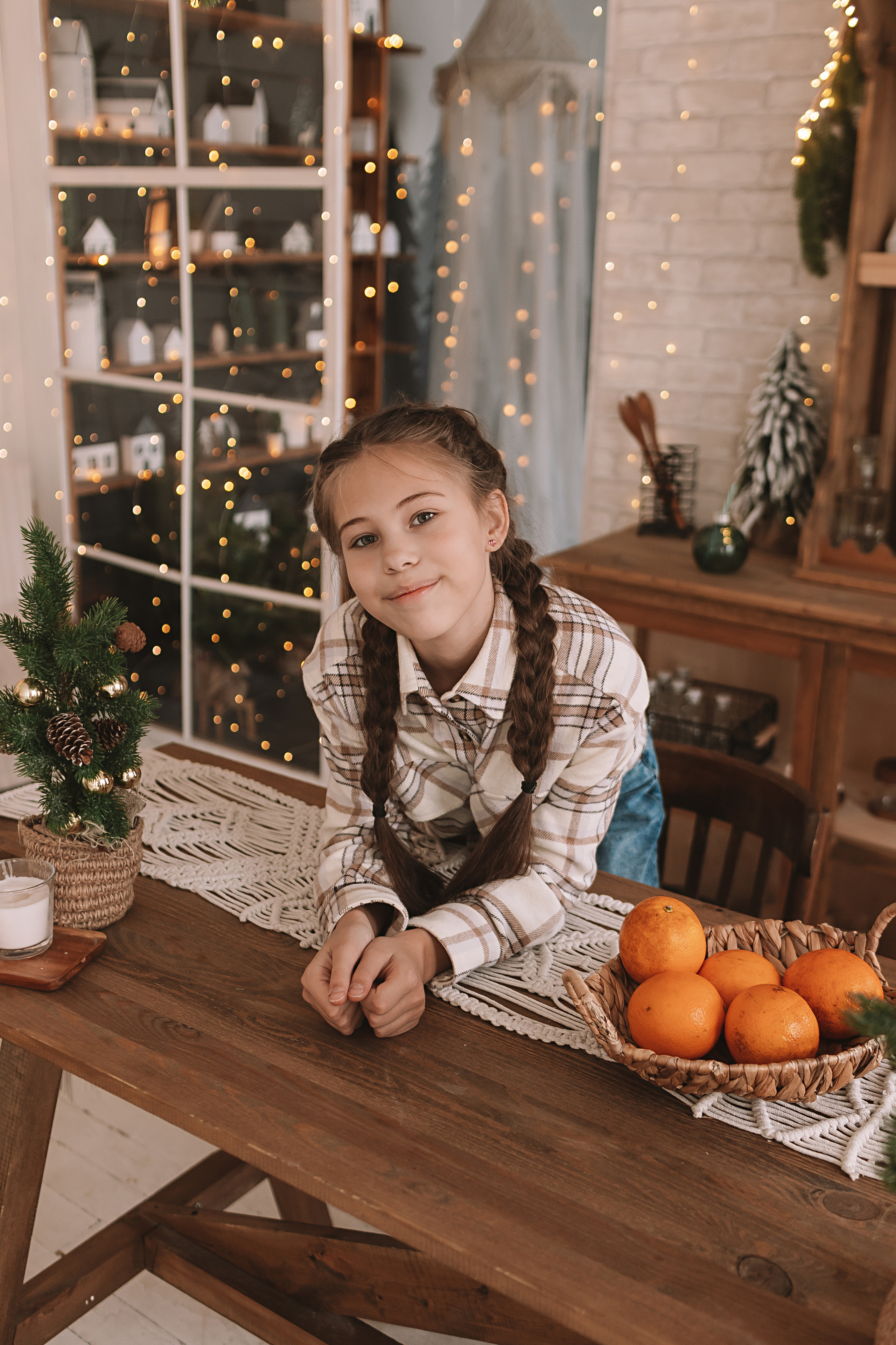 Новогодняя школьная в студии. Семейный фотограф Тюмень, фотограф на роды Салмина Мария
