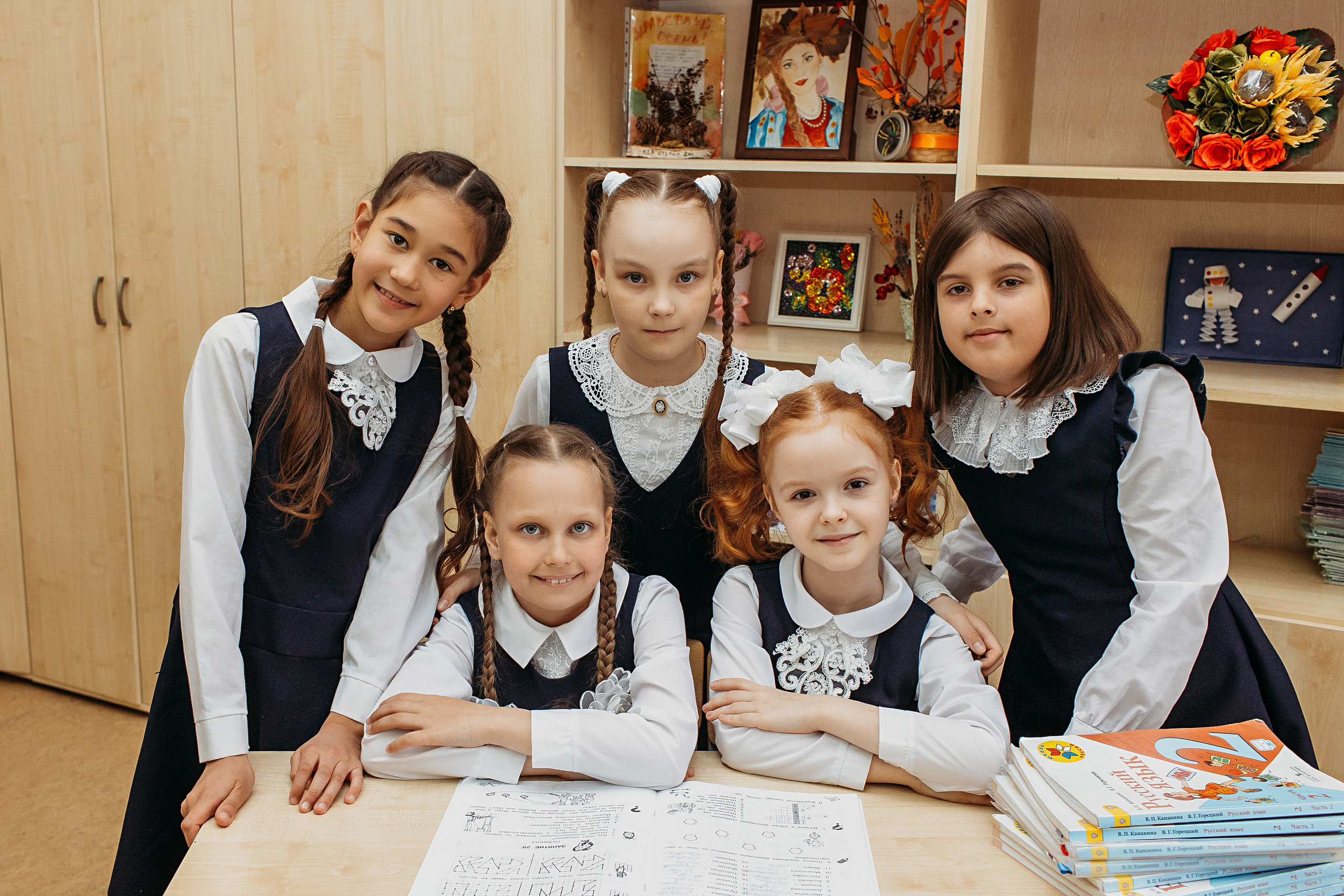 2 класс. Семейный фотограф Тюмень, фотограф на роды Салмина Мария