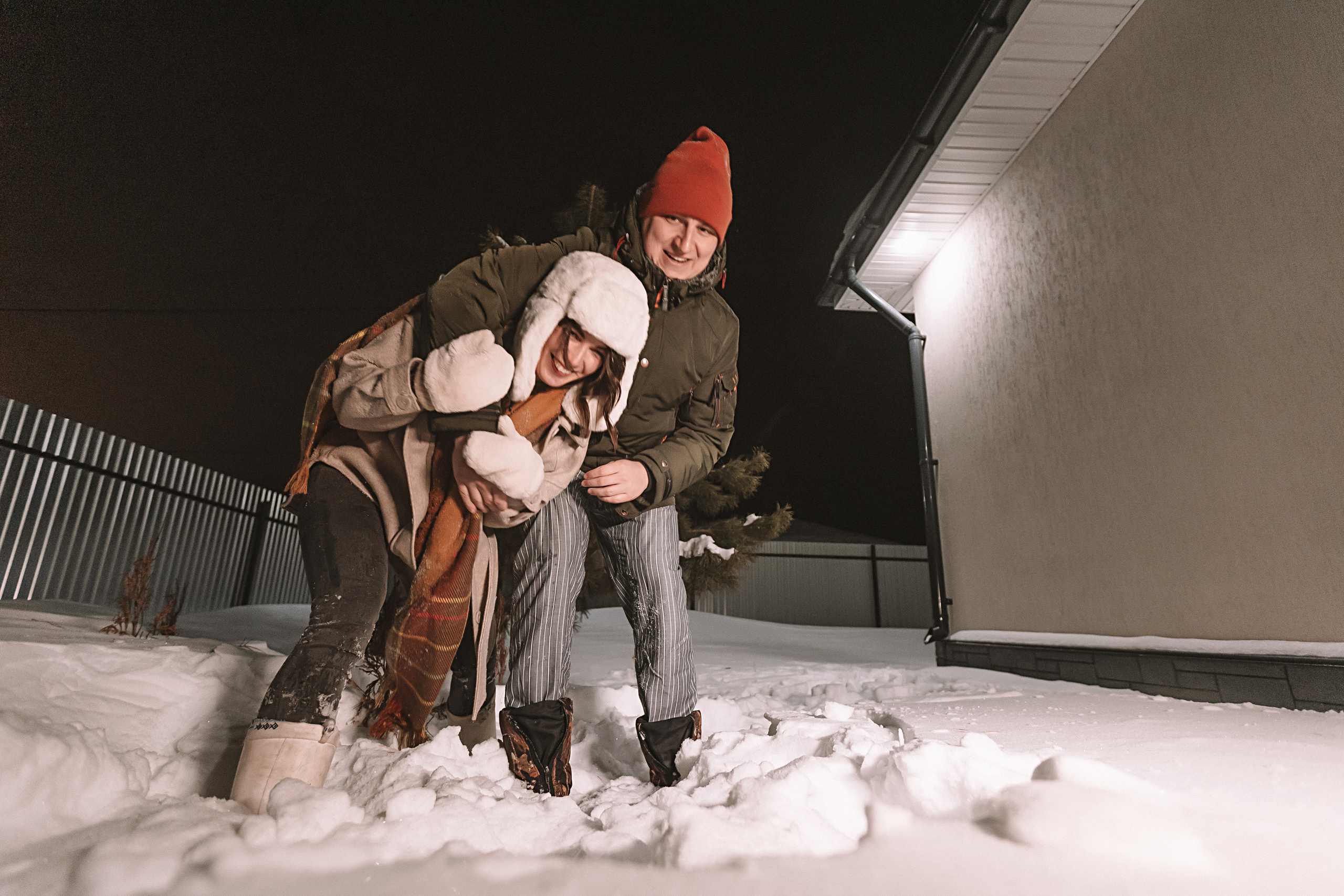 Вечерняя лав стори. Семейный фотограф Тюмень, фотограф на роды Салмина Мария