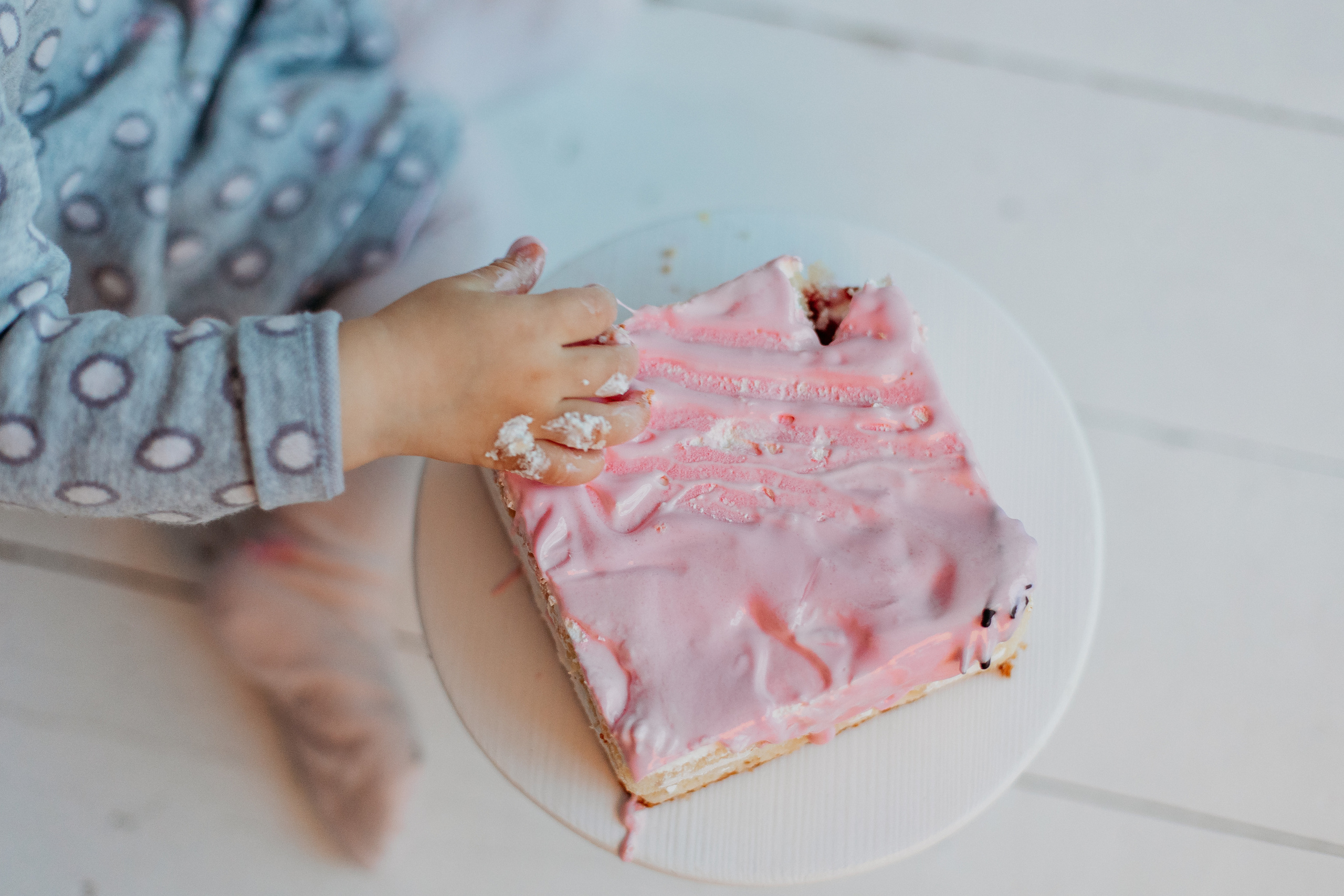 Годик в ВВ студио. Семейный фотограф Тюмень, фотограф на роды Салмина Мария