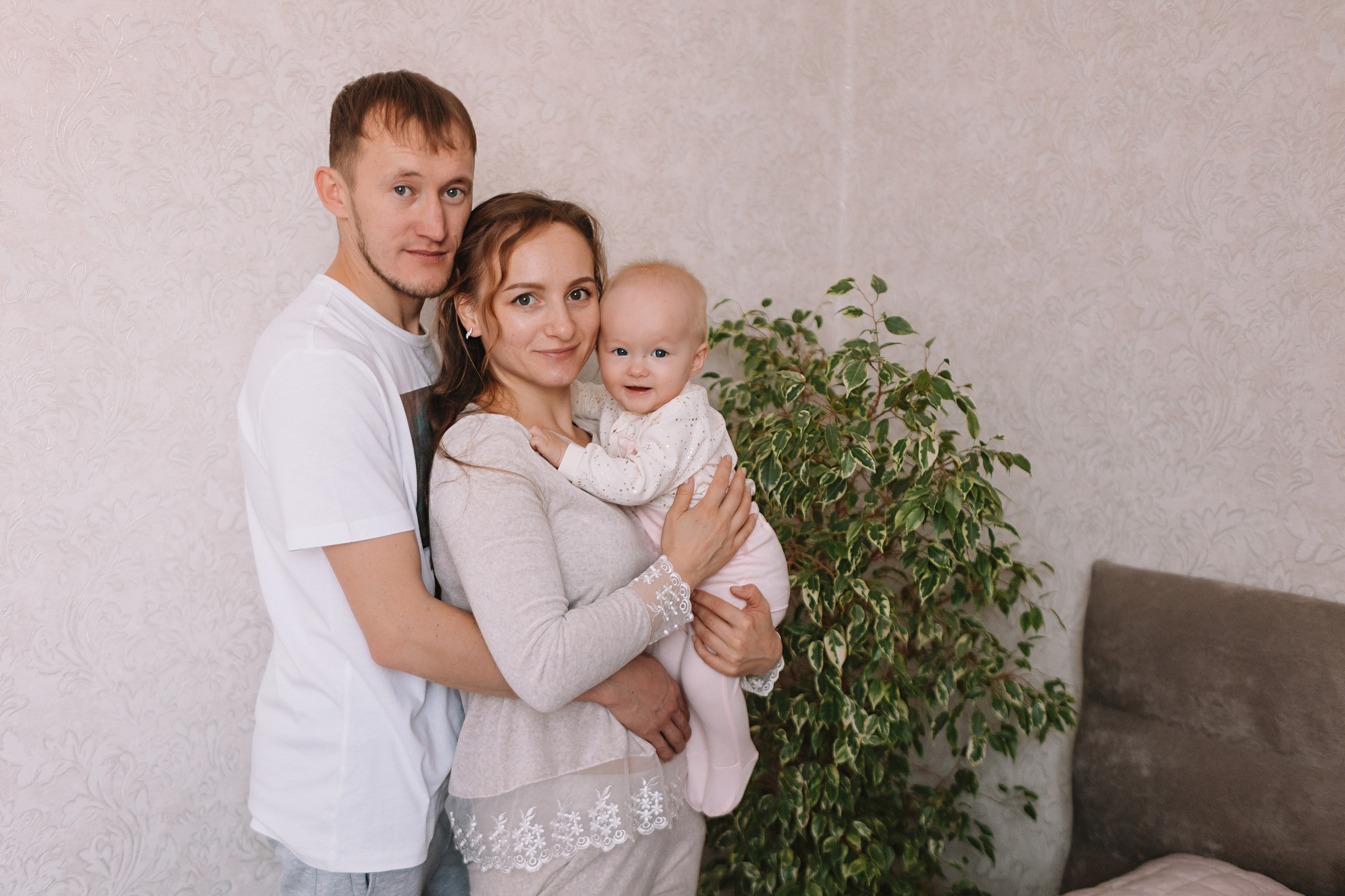 Большая семья (17 человек в частном доме, 2 часа). Семейный фотограф Тюмень, фотограф на роды Салмина Мария