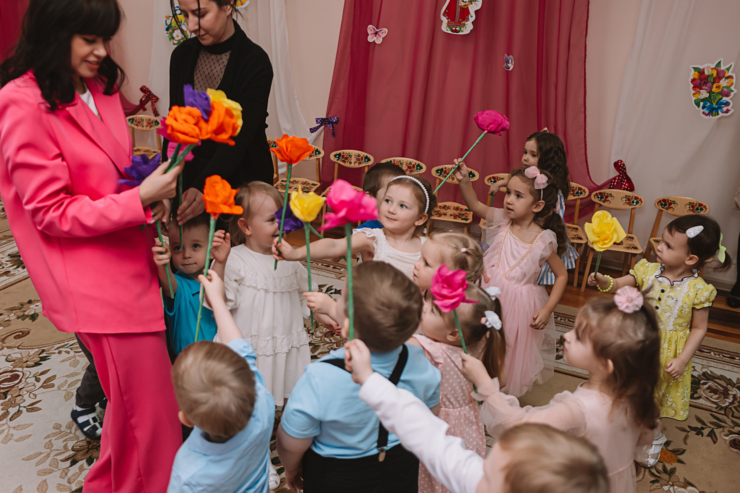 Утренник садик. Семейный фотограф Тюмень, фотограф на роды Салмина Мария
