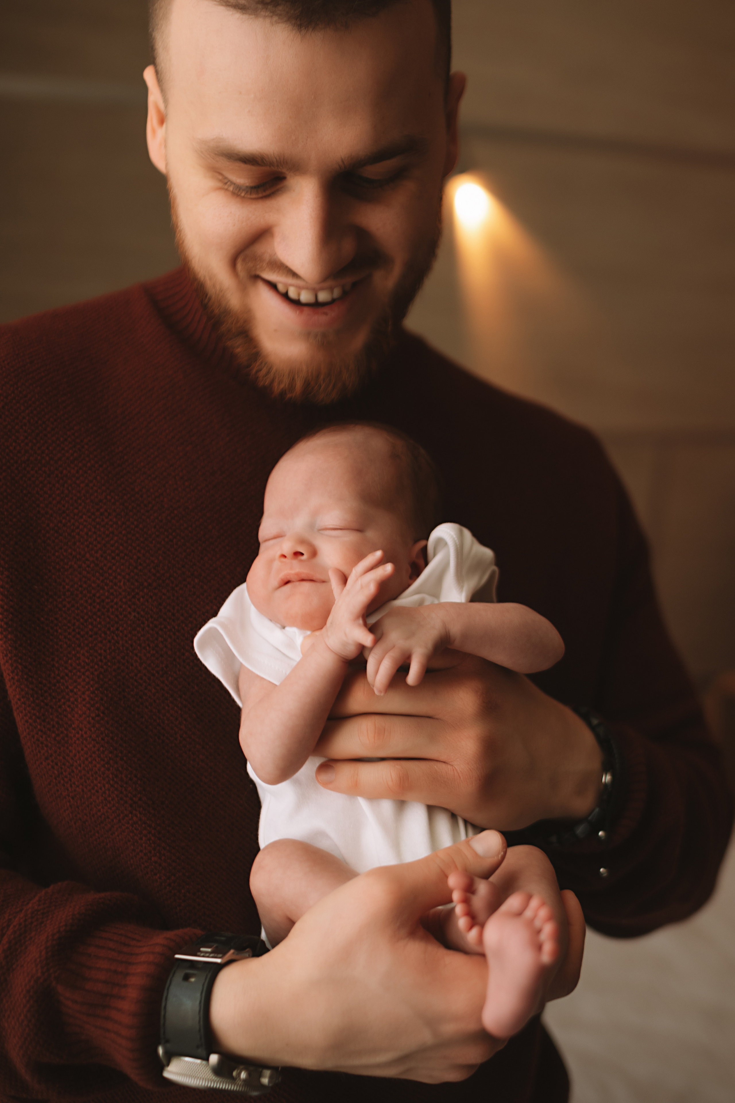 Выписка Мать и Дитя. Семейный фотограф Тюмень, фотограф на роды Салмина Мария