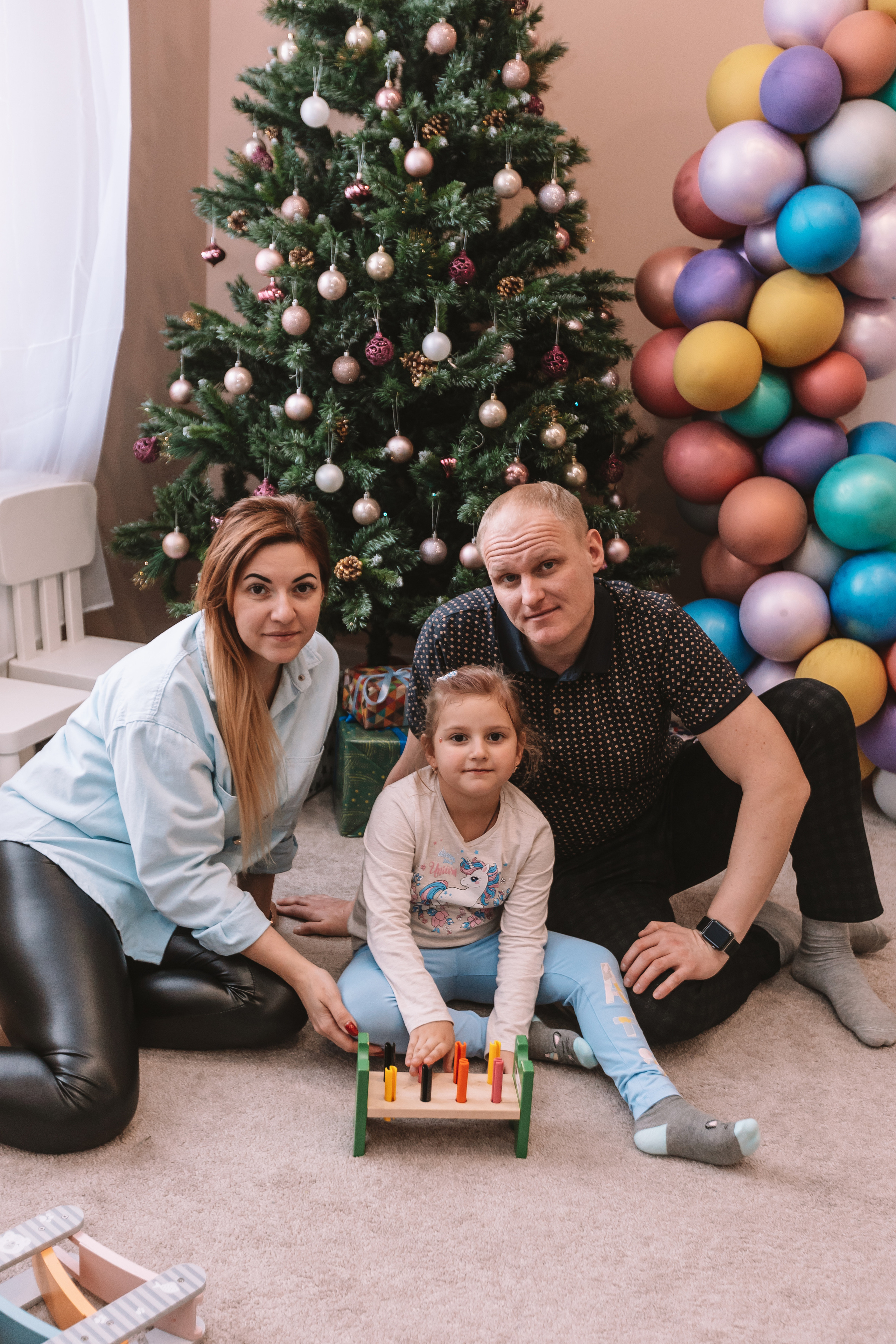 Первый годик в игровой. Семейный фотограф Тюмень, фотограф на роды Салмина Мария