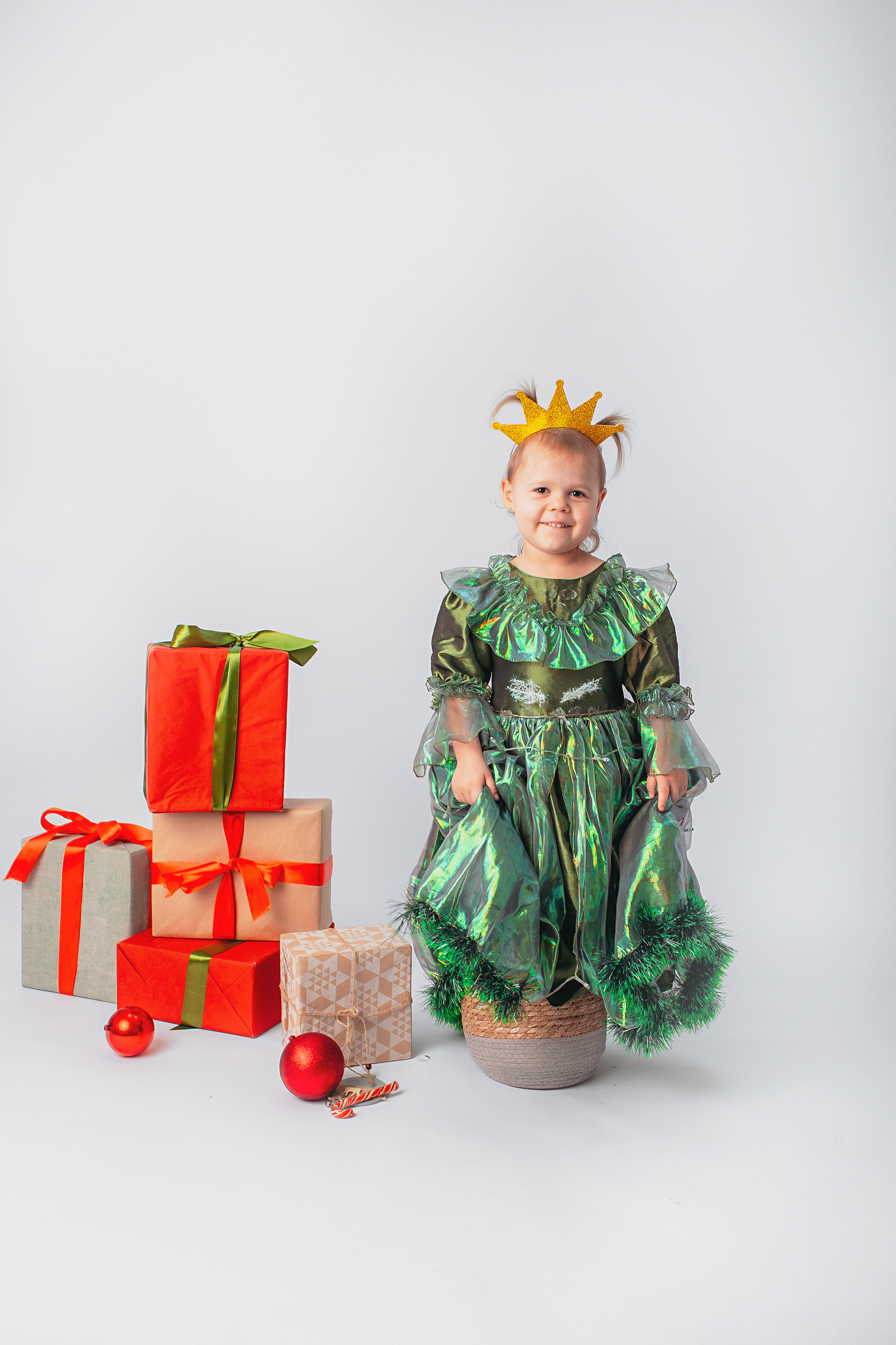 Минимализм 2022-2023. Семейный фотограф Тюмень, фотограф на роды Салмина Мария