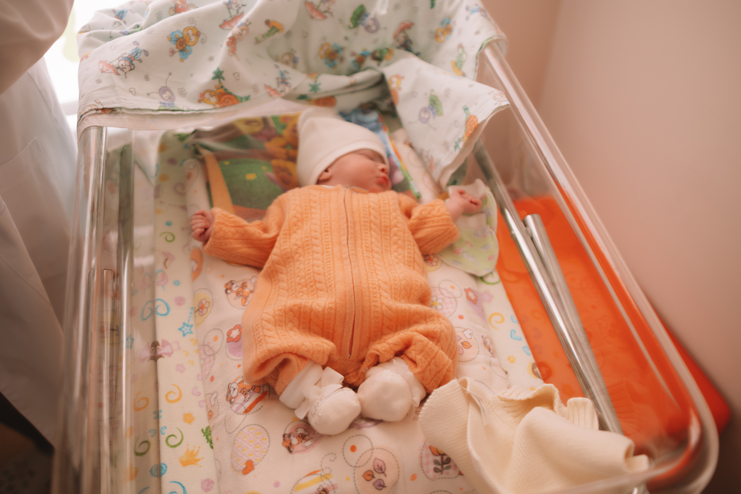 Выписка Мать и Дитя. Семейный фотограф Тюмень, фотограф на роды Салмина Мария