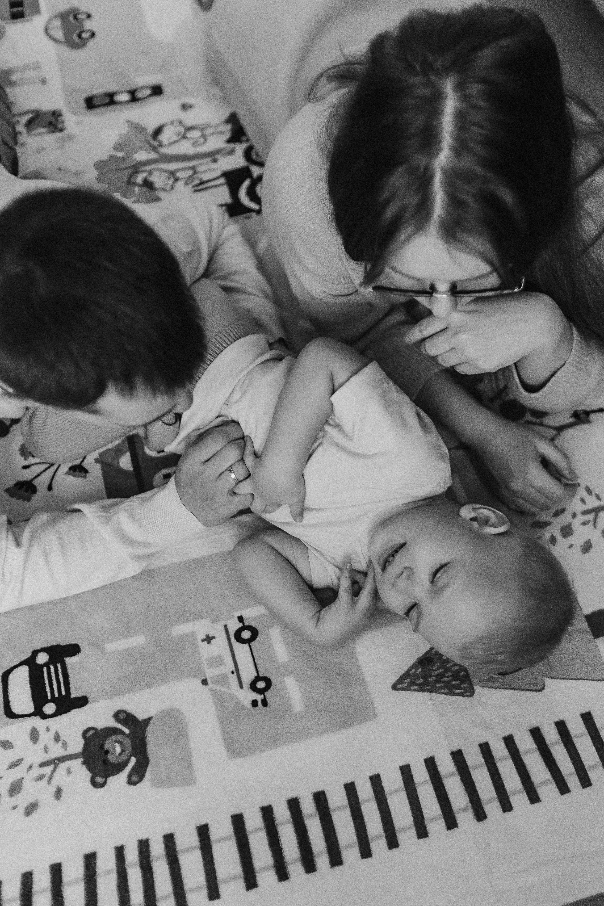 Очень активный Лев. Семейный фотограф Тюмень, фотограф на роды Салмина Мария