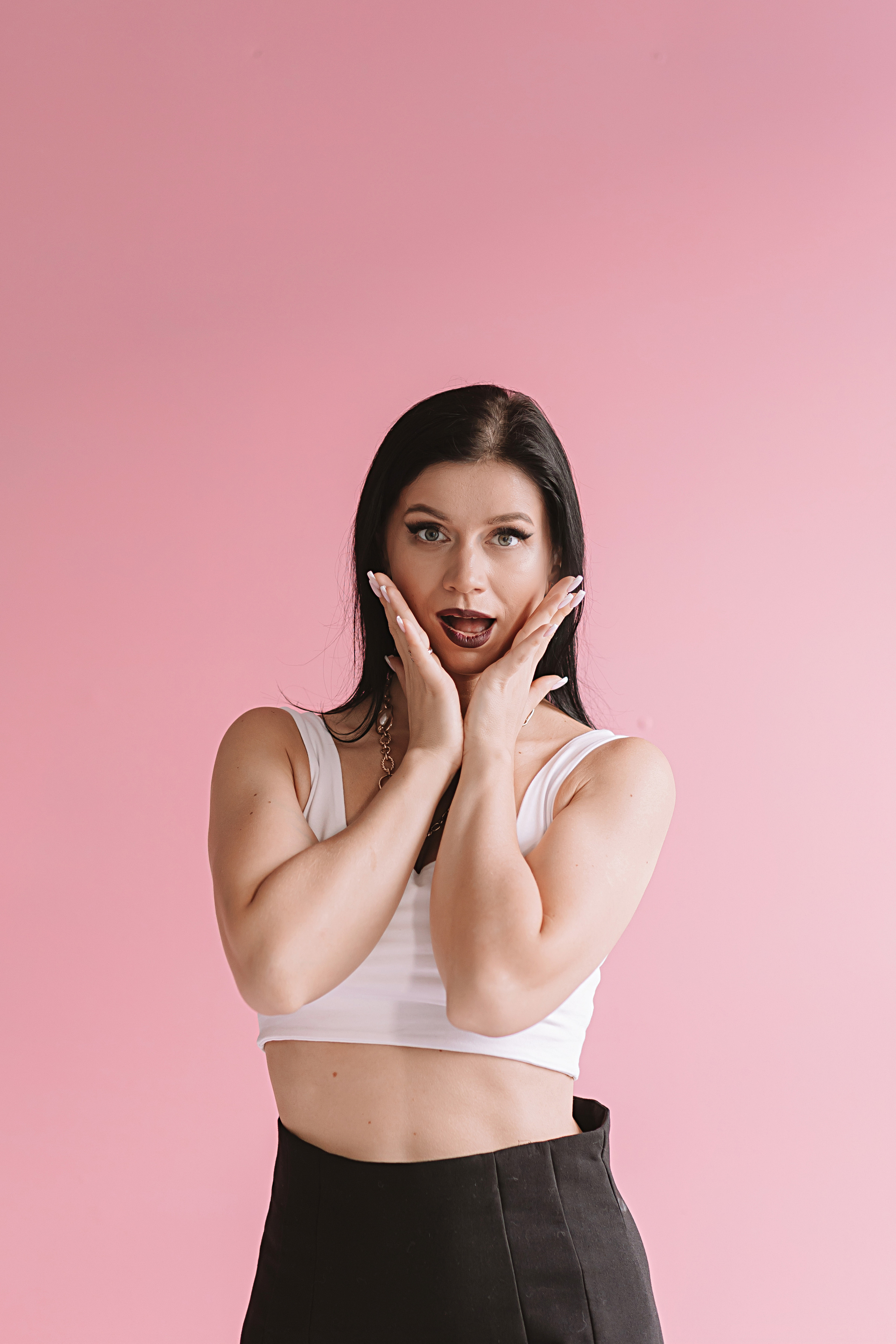 Руководитель студий красоты, студия Белая. Семейный фотограф Тюмень, фотограф на роды Салмина Мария