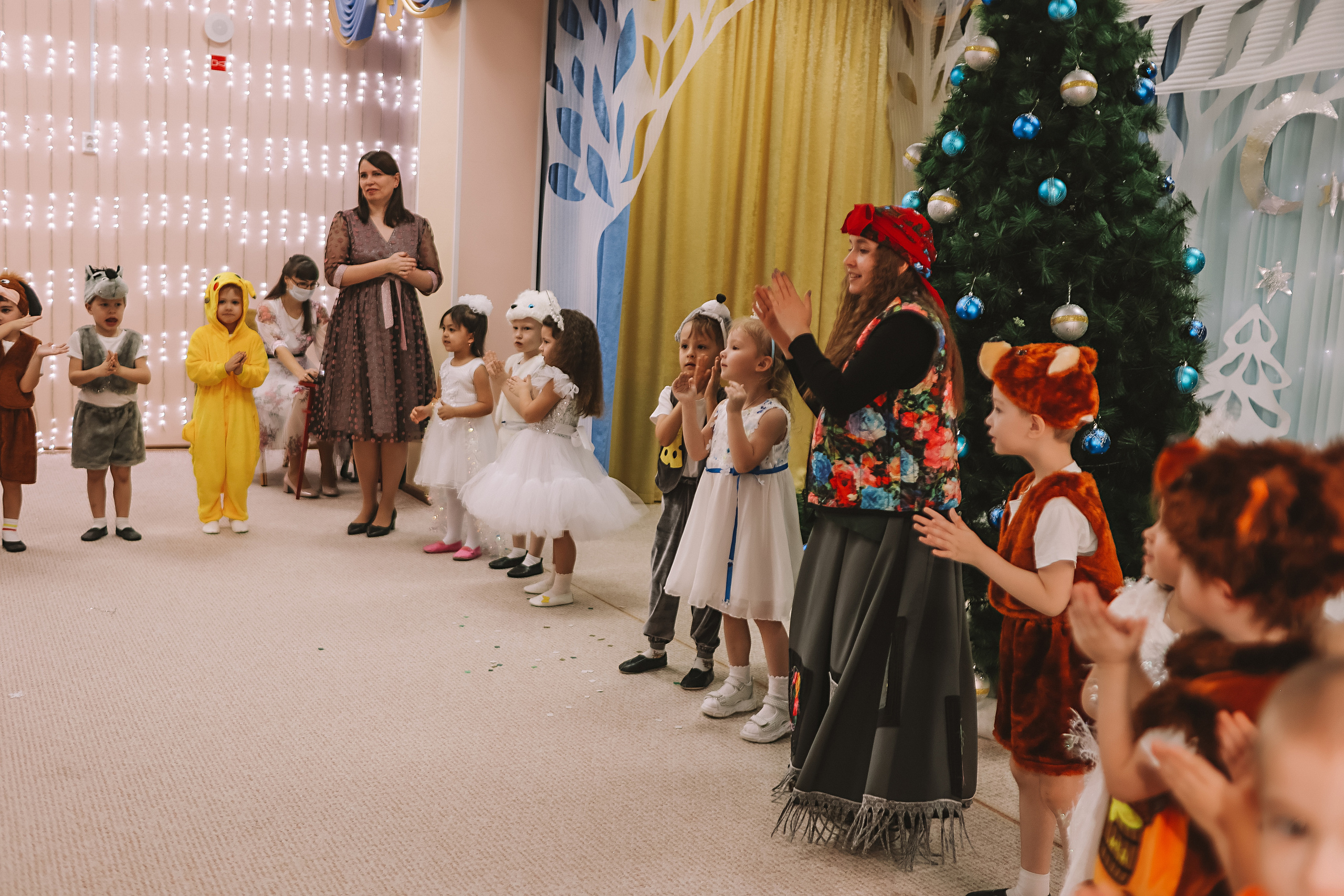 Репортаж новогоднего утренника. Семейный фотограф Тюмень, фотограф на роды Салмина Мария