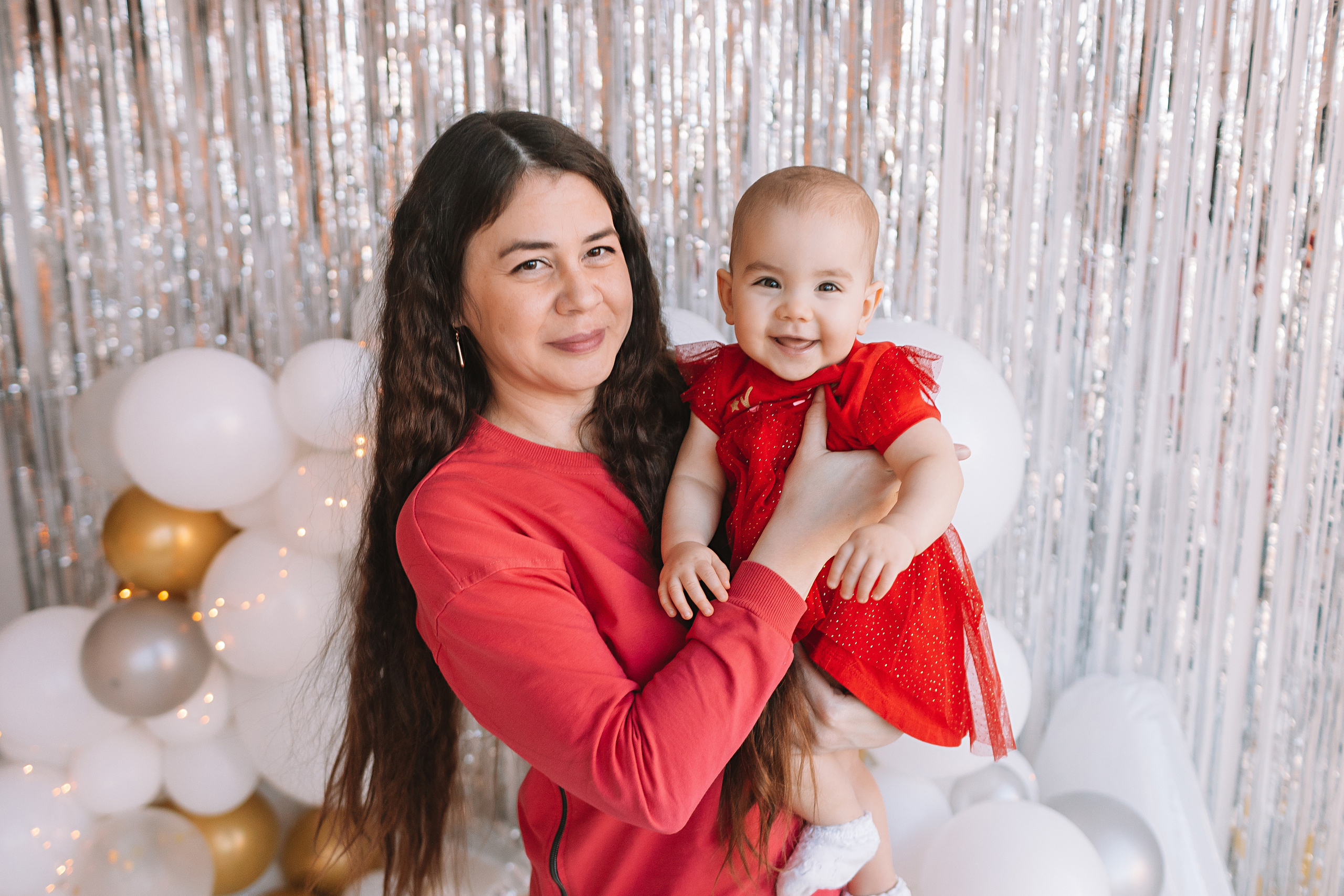 Годик в ВВ студио. Семейный фотограф Тюмень, фотограф на роды Салмина Мария
