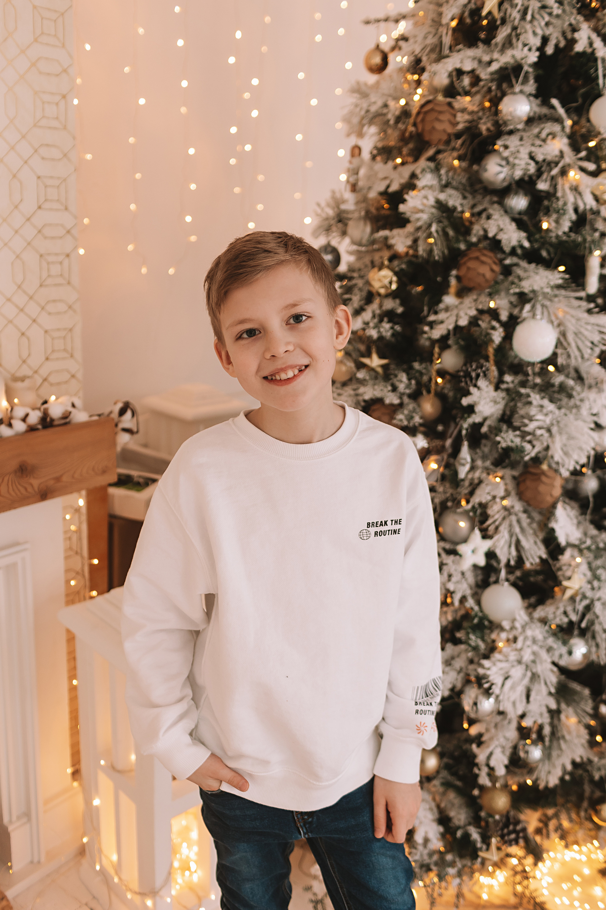 Новогодняя школьная в студии. Семейный фотограф Тюмень, фотограф на роды Салмина Мария