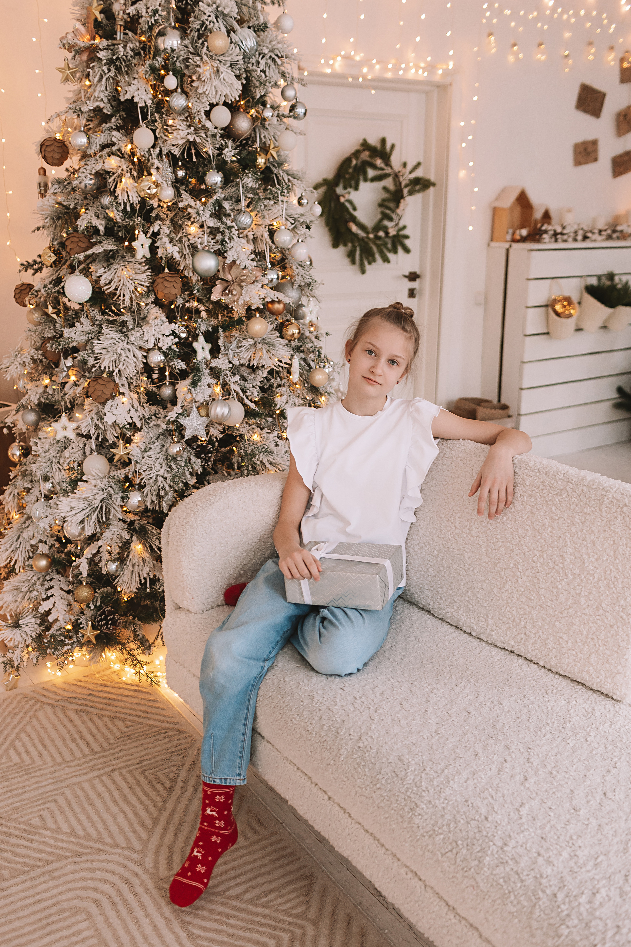 Новогодняя школьная в студии. Семейный фотограф Тюмень, фотограф на роды Салмина Мария